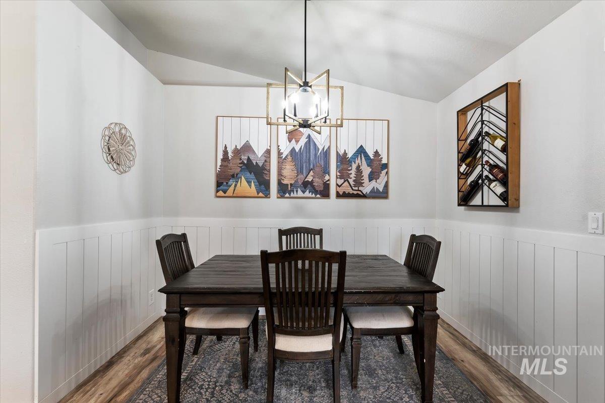4210 E Carnation Ct., Boise, Idaho 83716-0000, 3 Bedrooms, 2 Bathrooms, Residential For Sale, Price $499,000,MLS 98992469