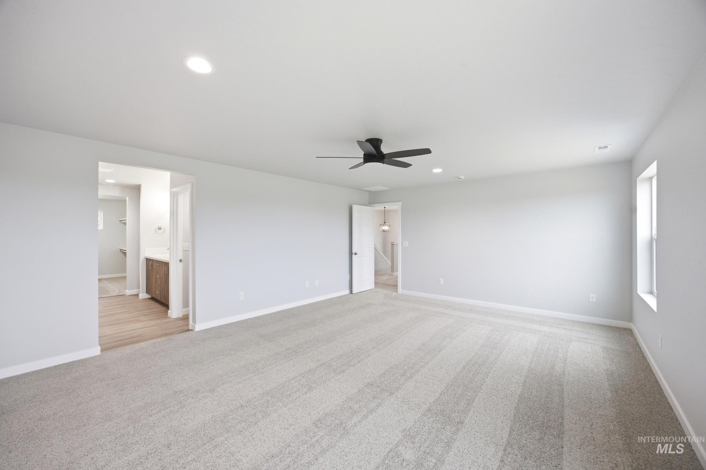 1391 Sunday River St, Middleton, Idaho 83644, 5 Bedrooms, 3 Bathrooms, Residential For Sale, Price $534,990,MLS 98992471