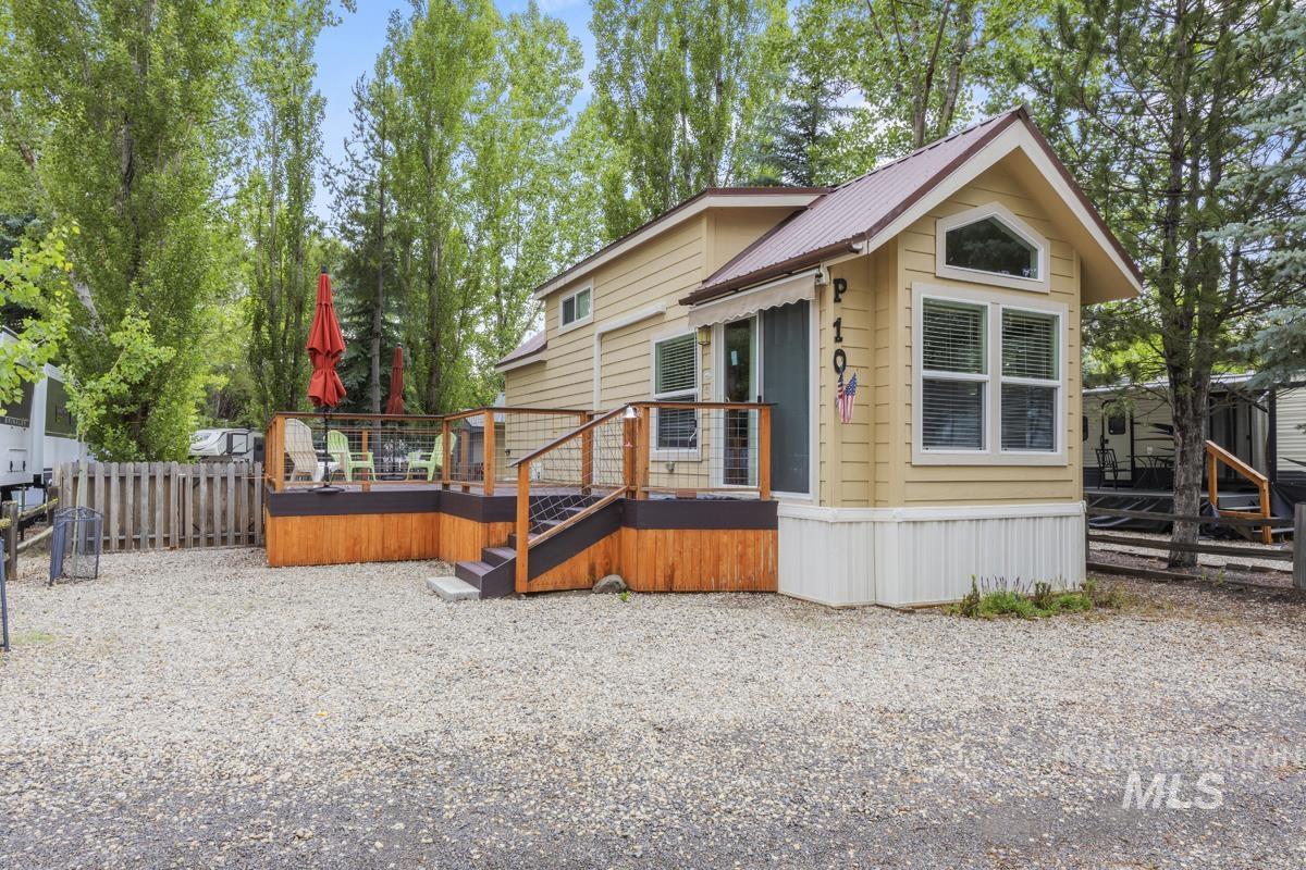 10 P Street, Cascade, Idaho 83611, 1 Bedroom, 1 Bathroom, Residential For Sale, Price $237,000,MLS 98992472