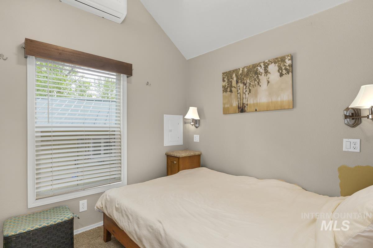 10 P Street, Cascade, Idaho 83611, 1 Bedroom, 1 Bathroom, Residential For Sale, Price $237,000,MLS 98992472