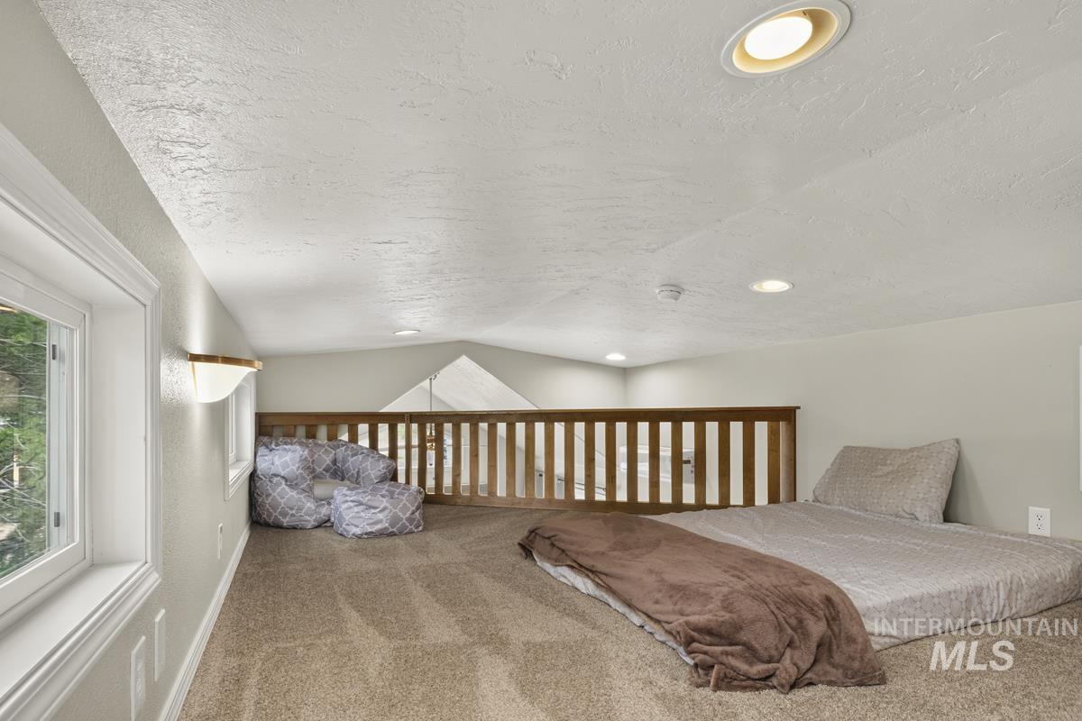 10 P Street, Cascade, Idaho 83611, 1 Bedroom, 1 Bathroom, Residential For Sale, Price $237,000,MLS 98992472