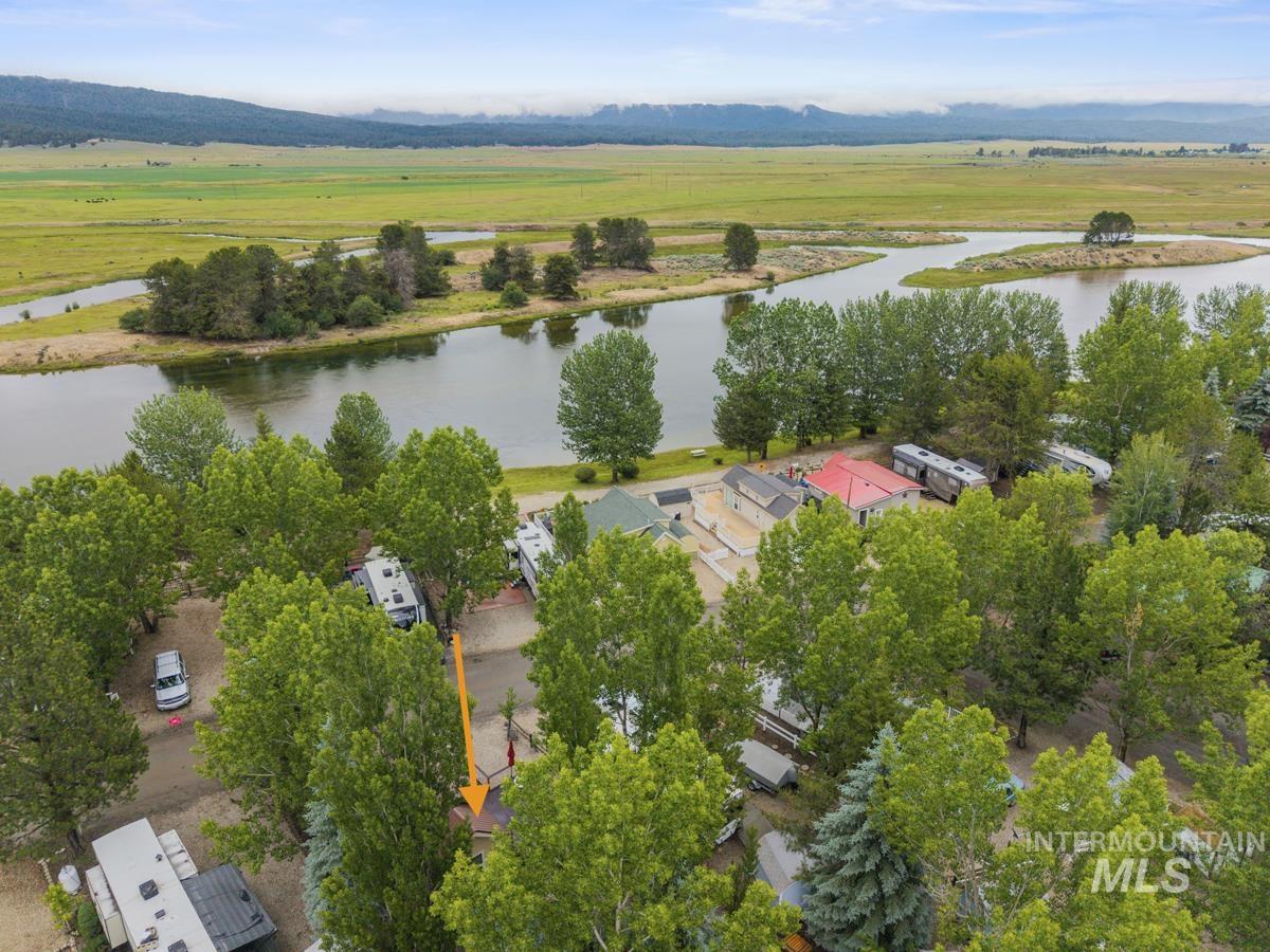 10 P Street, Cascade, Idaho 83611, 1 Bedroom, 1 Bathroom, Residential For Sale, Price $237,000,MLS 98992472
