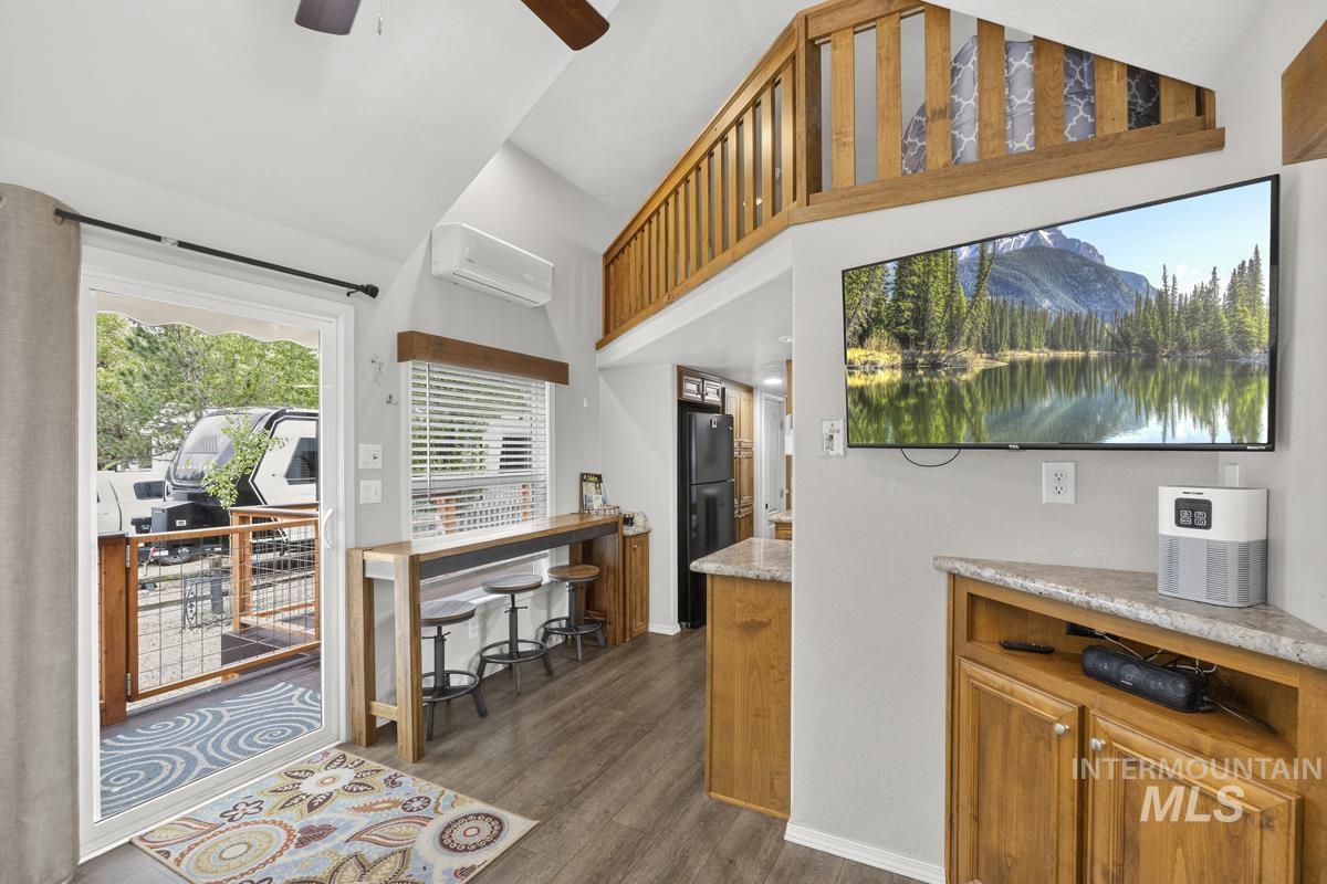 10 P Street, Cascade, Idaho 83611, 1 Bedroom, 1 Bathroom, Residential For Sale, Price $237,000,MLS 98992472