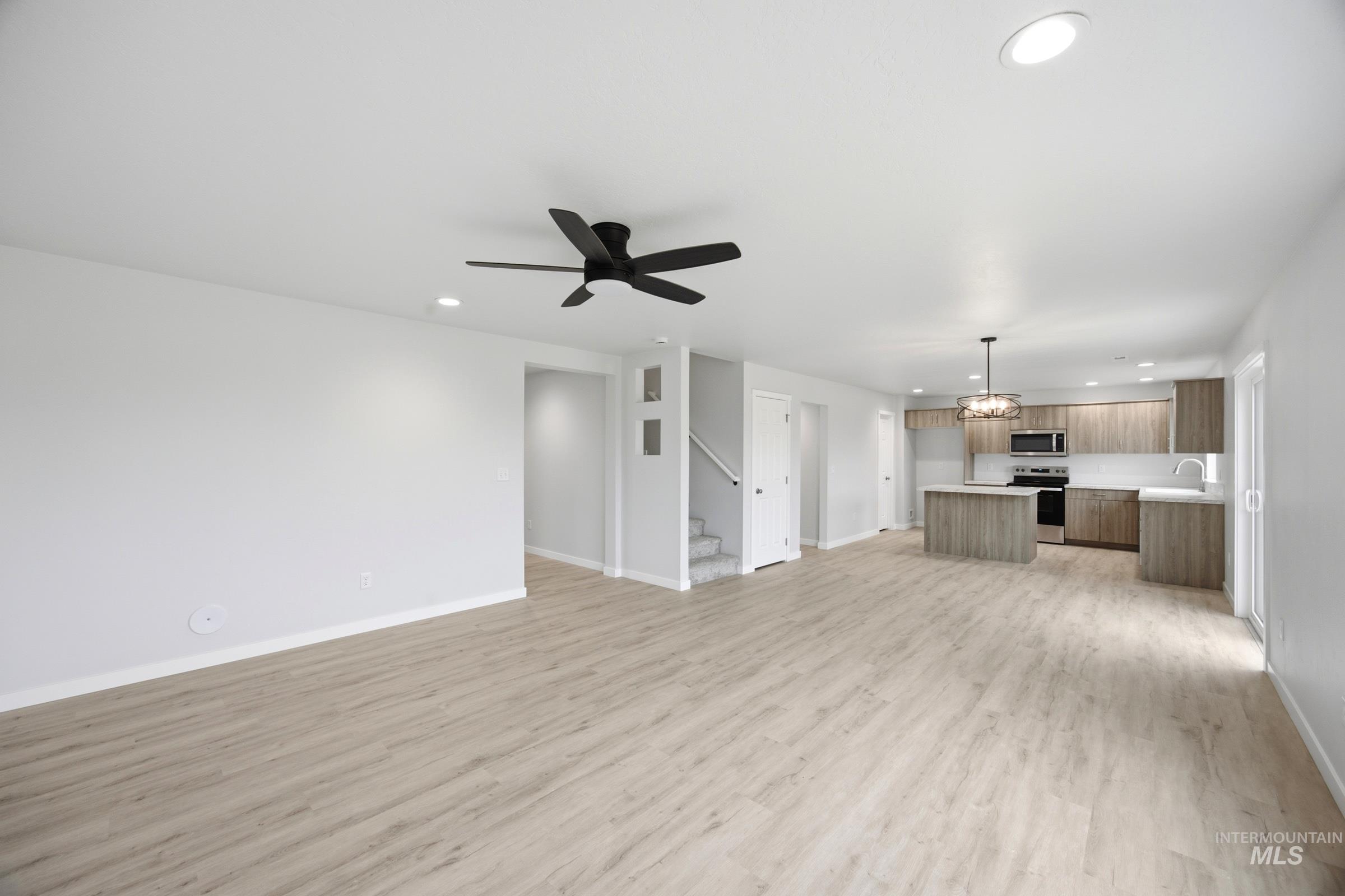 1357 Sunday River St, Middleton, Idaho 83644, 4 Bedrooms, 2.5 Bathrooms, Residential For Sale, Price $479,990, 98992474