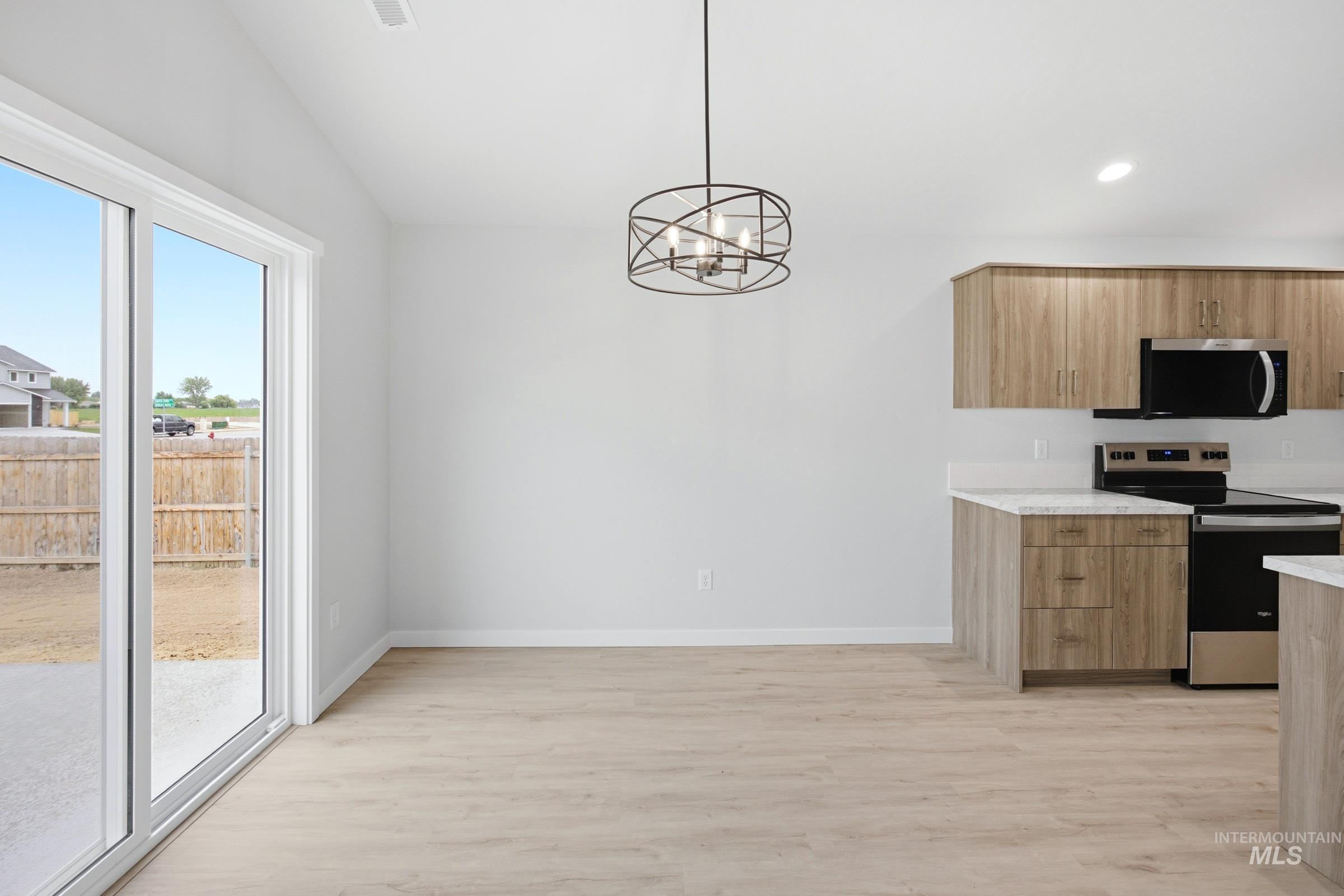 1423 Long Pond St, Middleton, Idaho 83644, 3 Bedrooms, 2 Bathrooms, Residential For Sale, Price $425,990, 98992476