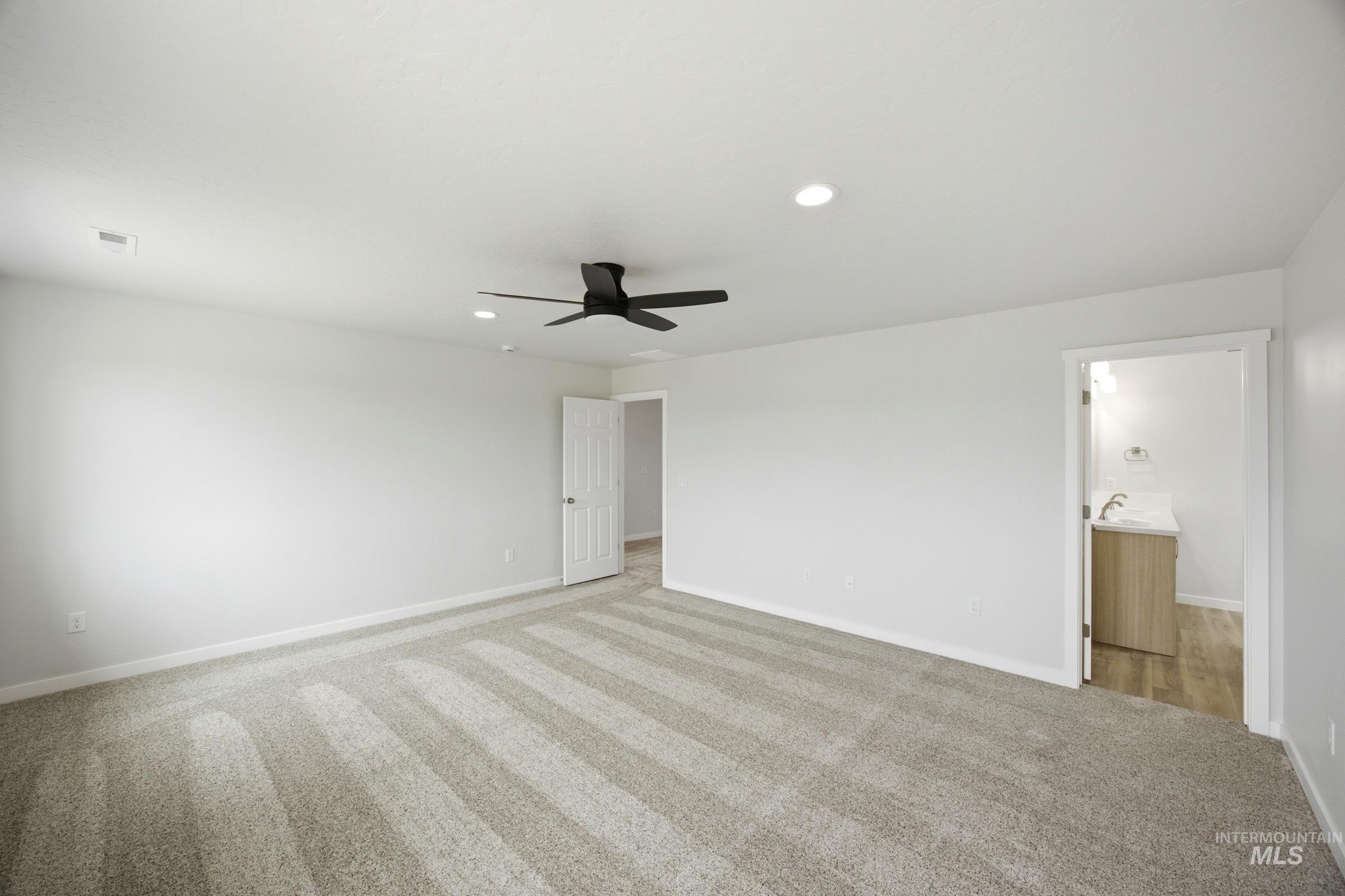 1625 Sunday River St, Middleton, Idaho 83644, 5 Bedrooms, 2.5 Bathrooms, Residential For Sale, Price $559,990,MLS 98992477