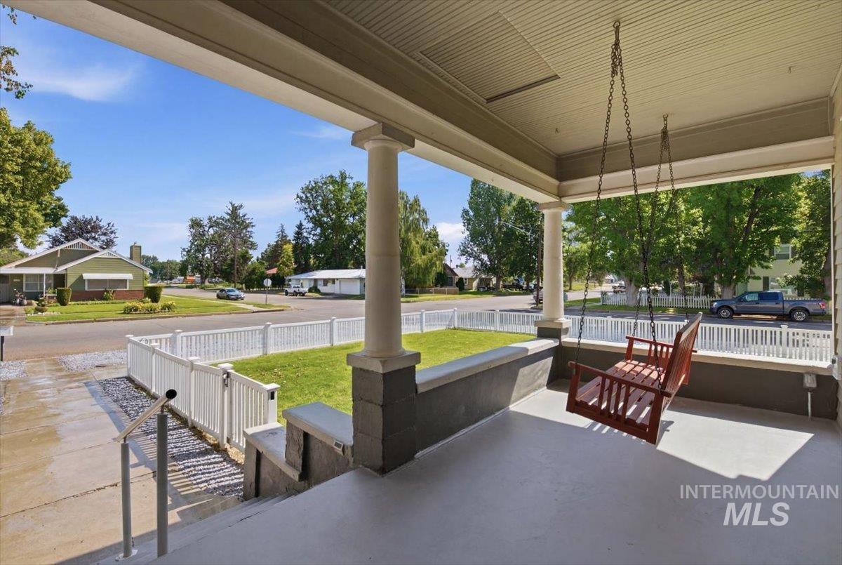 1030 Center Ave, Payette, Idaho 83661, 7 Bedrooms, 3 Bathrooms, Residential For Sale, Price $472,999, 98992483