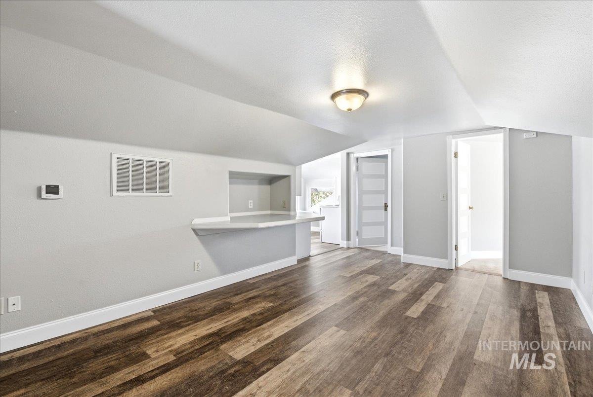 1030 Center Ave, Payette, Idaho 83661, 7 Bedrooms, 3 Bathrooms, Residential For Sale, Price $472,999, 98992483