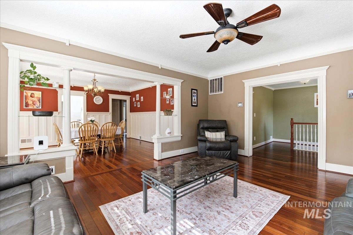 1030 Center Ave, Payette, Idaho 83661, 7 Bedrooms, 3 Bathrooms, Residential For Sale, Price $472,999, 98992483