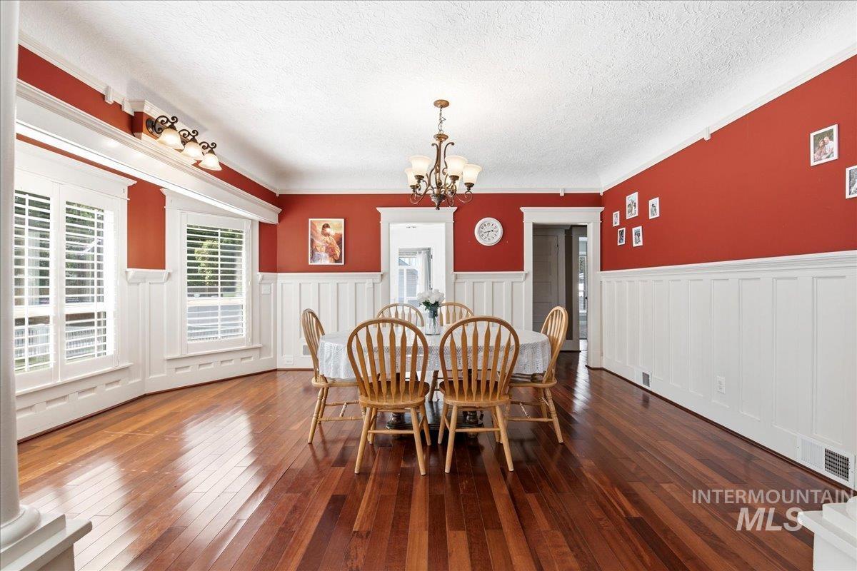 1030 Center Ave, Payette, Idaho 83661, 7 Bedrooms, 3 Bathrooms, Residential For Sale, Price $472,999, 98992483