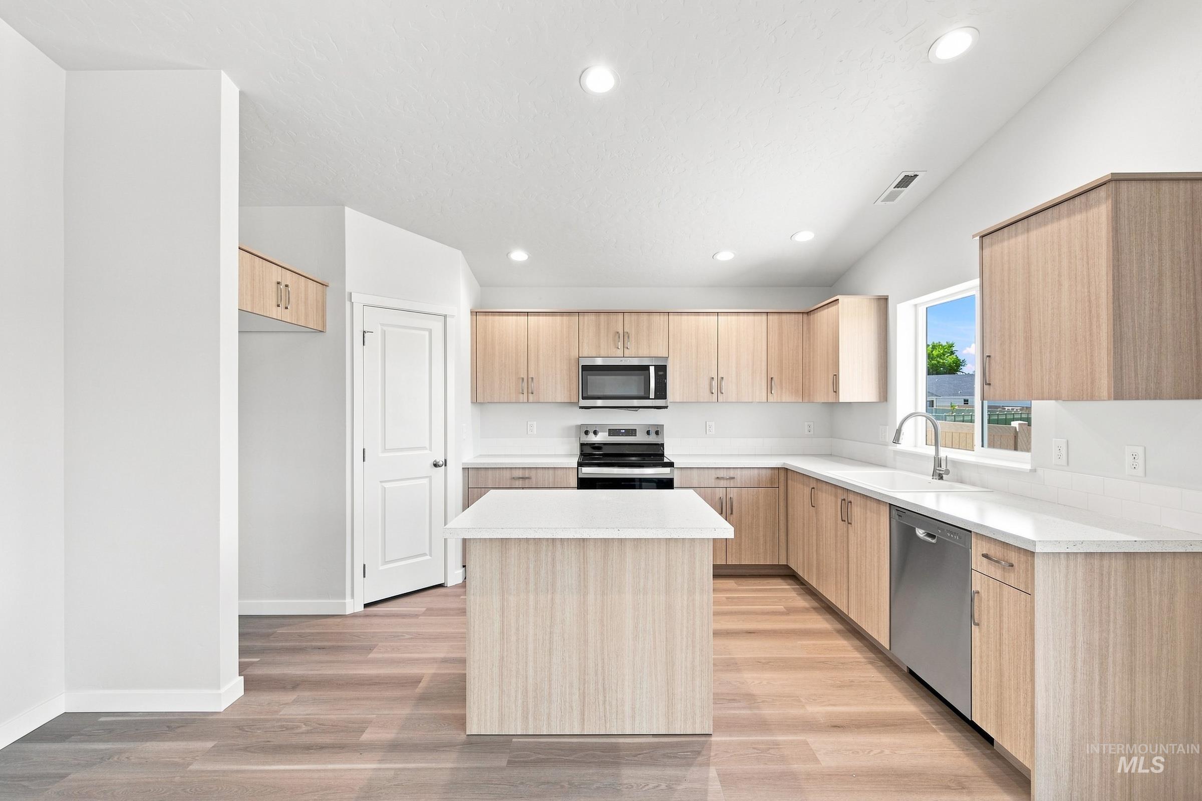 4303 Lamar St, Caldwell, Idaho 83605, 4 Bedrooms, 2 Bathrooms, Residential For Sale, Price $455,990,MLS 98992484