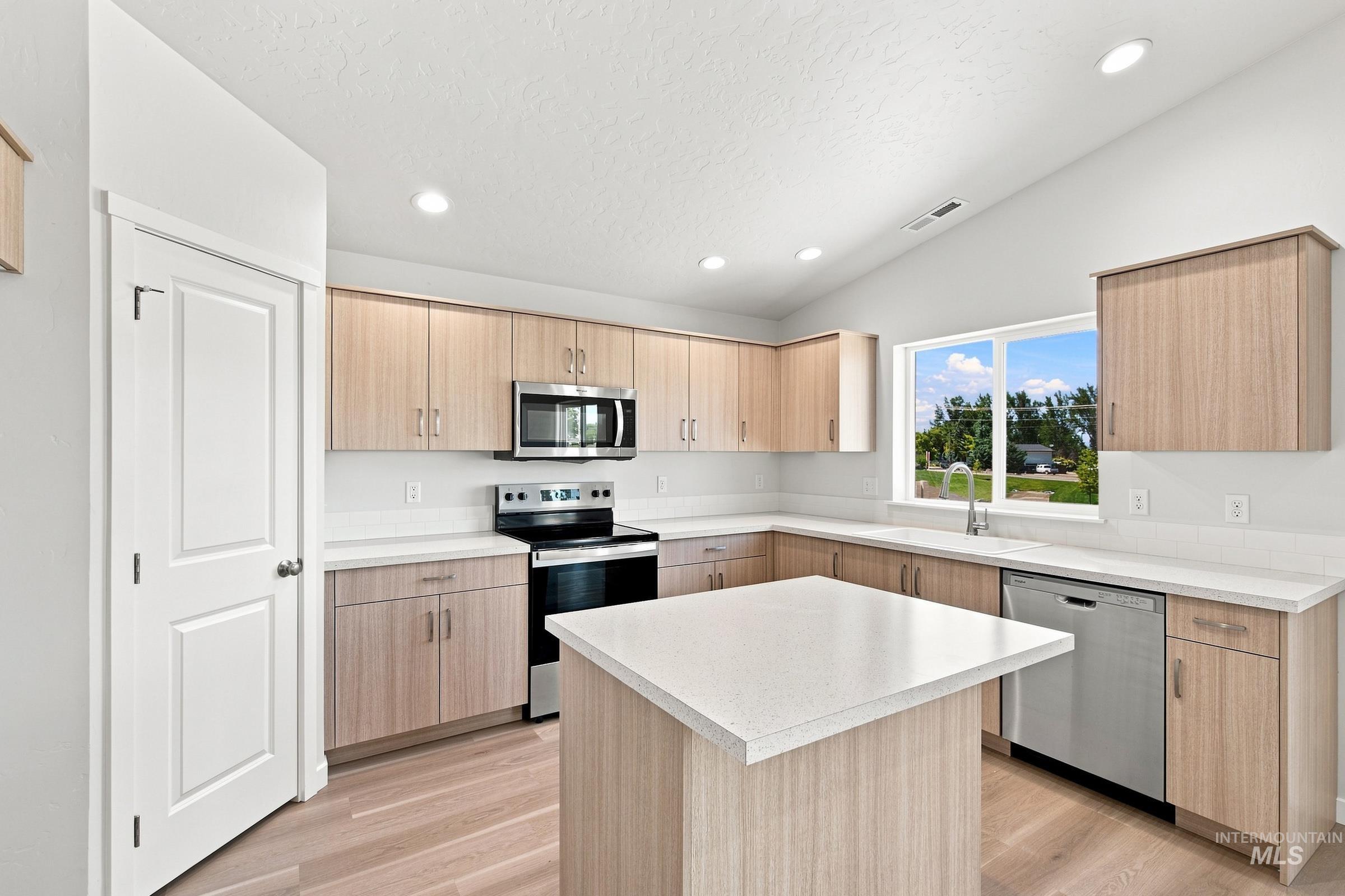4303 Lamar St, Caldwell, Idaho 83605, 4 Bedrooms, 2 Bathrooms, Residential For Sale, Price $455,990,MLS 98992484