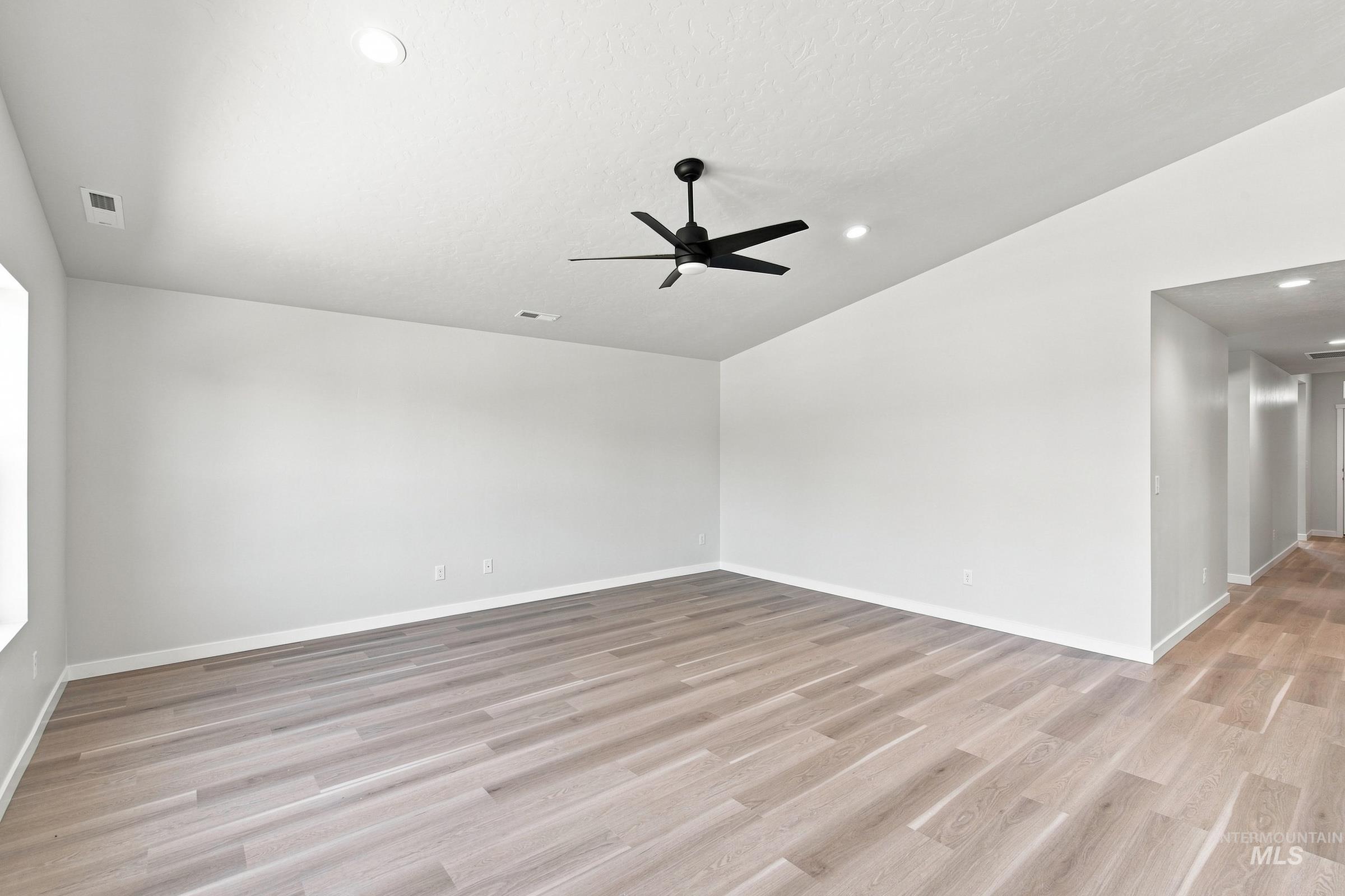 4303 Lamar St, Caldwell, Idaho 83605, 4 Bedrooms, 2 Bathrooms, Residential For Sale, Price $455,990,MLS 98992484
