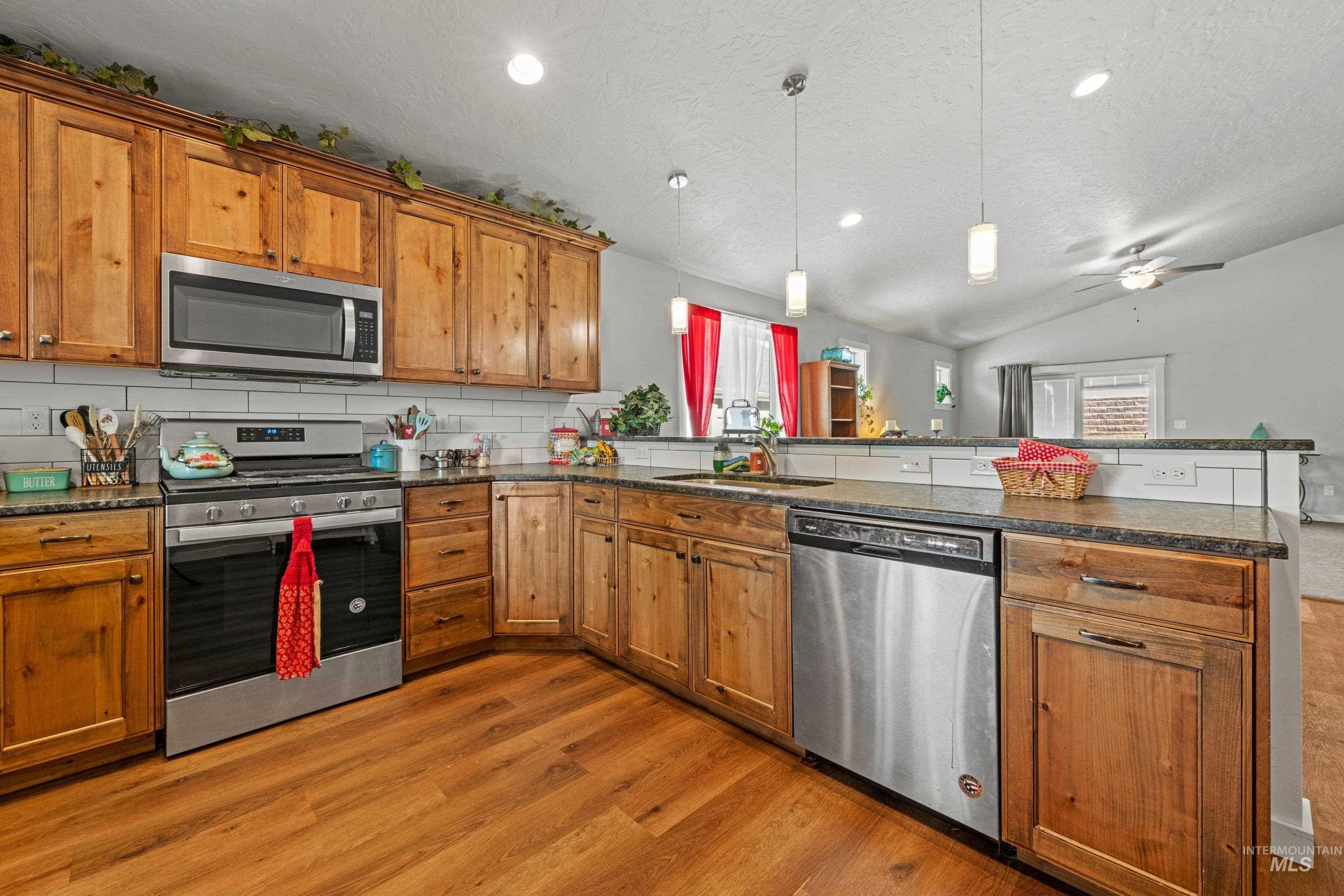 1540 Panama Ave, Emmett, Idaho 83617, 3 Bedrooms, 2 Bathrooms, Residential For Sale, Price $399,900,MLS 98992487
