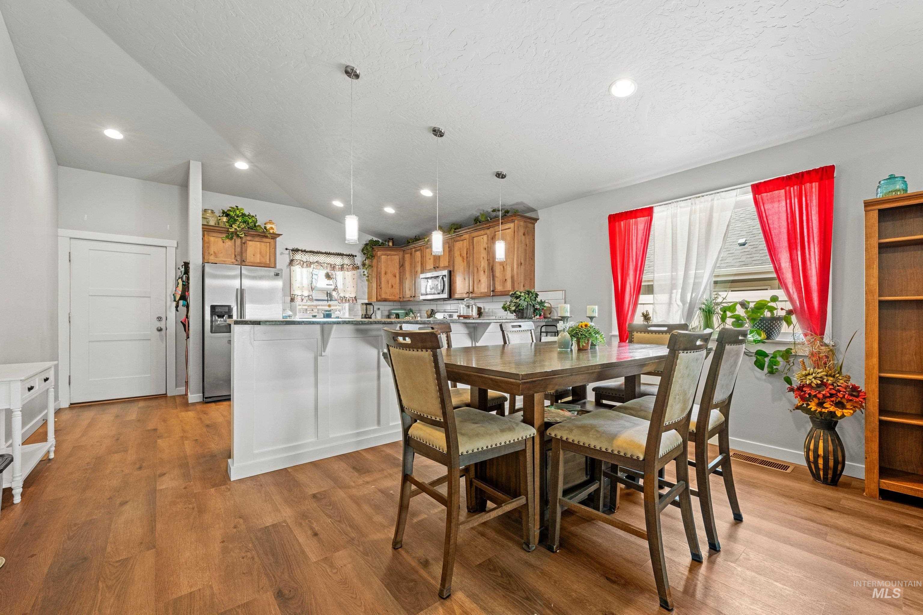 1540 Panama Ave, Emmett, Idaho 83617, 3 Bedrooms, 2 Bathrooms, Residential For Sale, Price $399,900,MLS 98992487