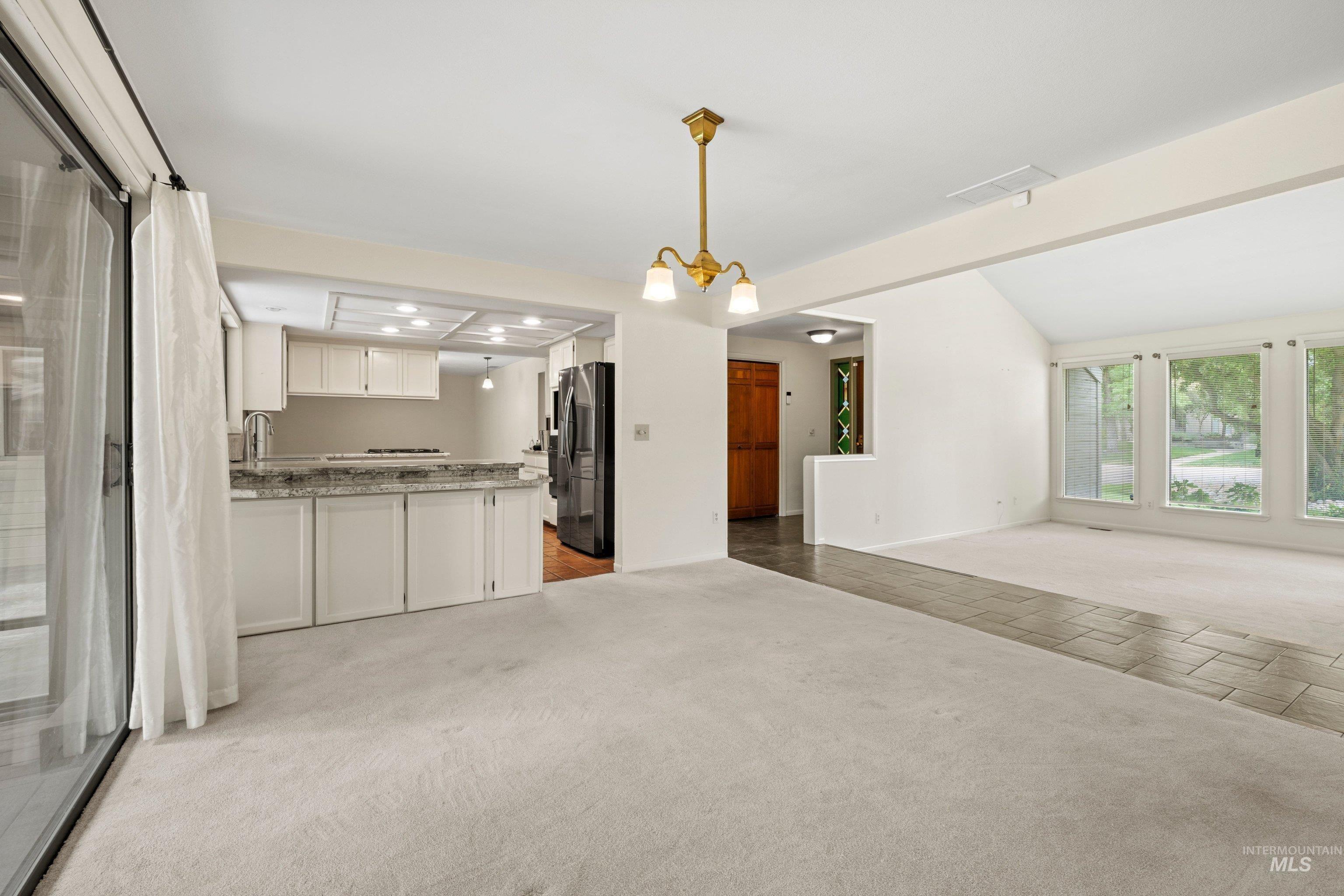 2333 Table Rock Rd, Boise, Idaho 83712, 4 Bedrooms, 3 Bathrooms, Residential For Sale, Price $899,000, 98992492