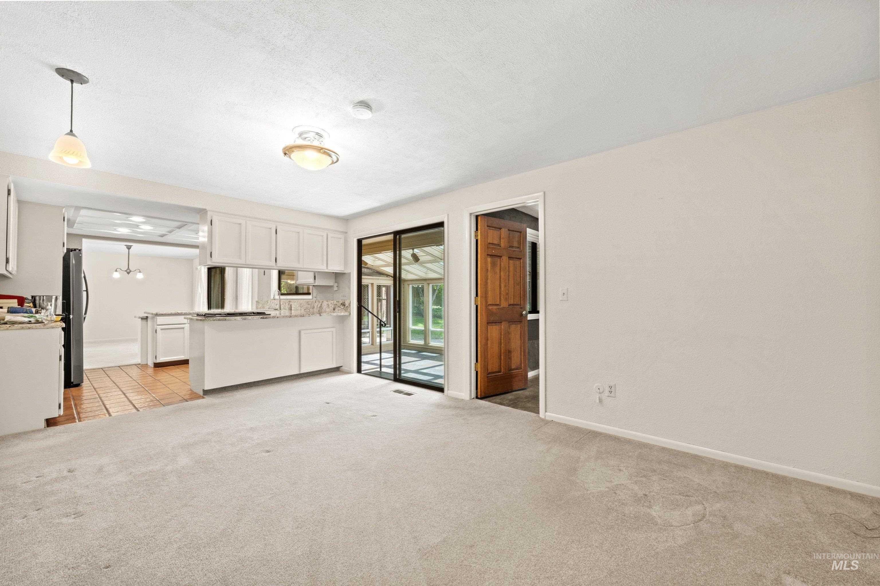2333 Table Rock Rd, Boise, Idaho 83712, 4 Bedrooms, 3 Bathrooms, Residential For Sale, Price $899,000, 98992492