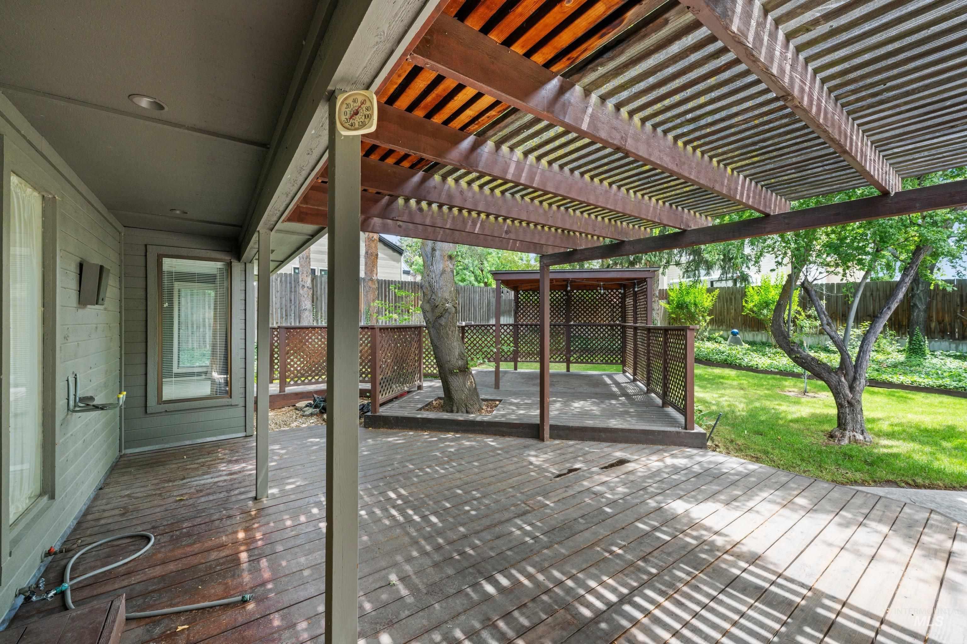 2333 Table Rock Rd, Boise, Idaho 83712, 4 Bedrooms, 3 Bathrooms, Residential For Sale, Price $899,000, 98992492