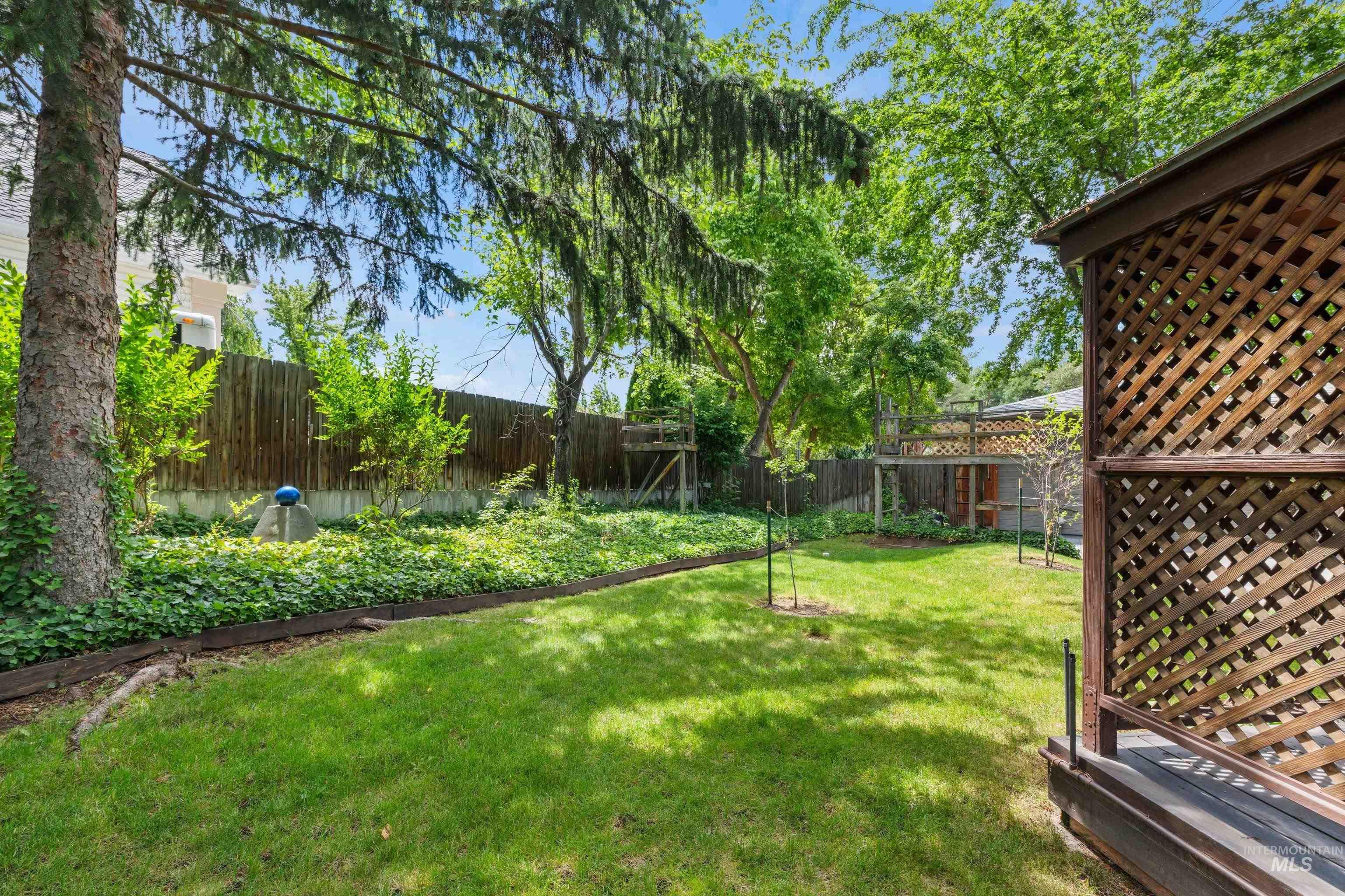 2333 Table Rock Rd, Boise, Idaho 83712, 4 Bedrooms, 3 Bathrooms, Residential For Sale, Price $899,000, 98992492