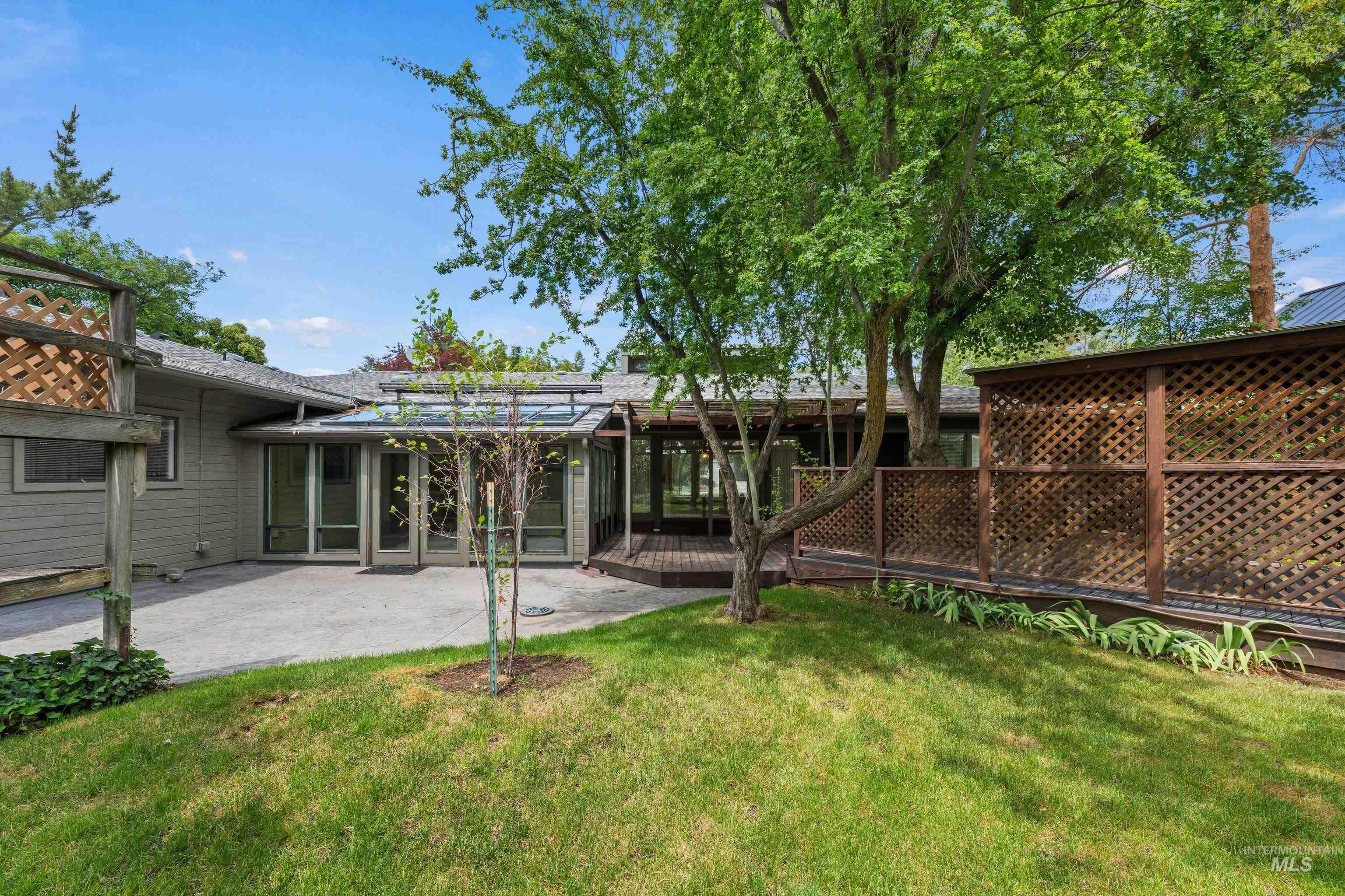2333 Table Rock Rd, Boise, Idaho 83712, 4 Bedrooms, 3 Bathrooms, Residential For Sale, Price $899,000, 98992492