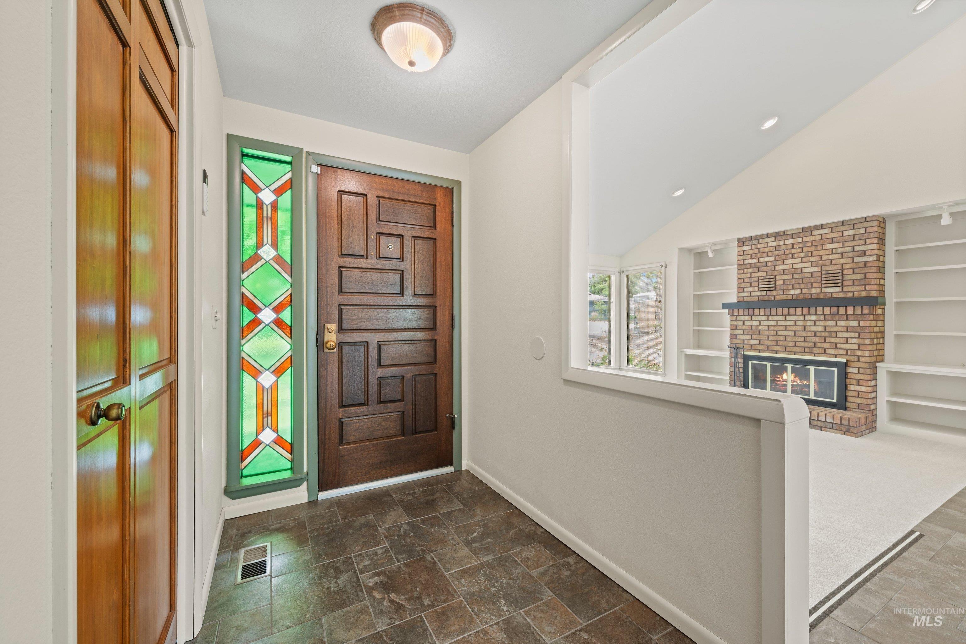 2333 Table Rock Rd, Boise, Idaho 83712, 4 Bedrooms, 3 Bathrooms, Residential For Sale, Price $899,000, 98992492