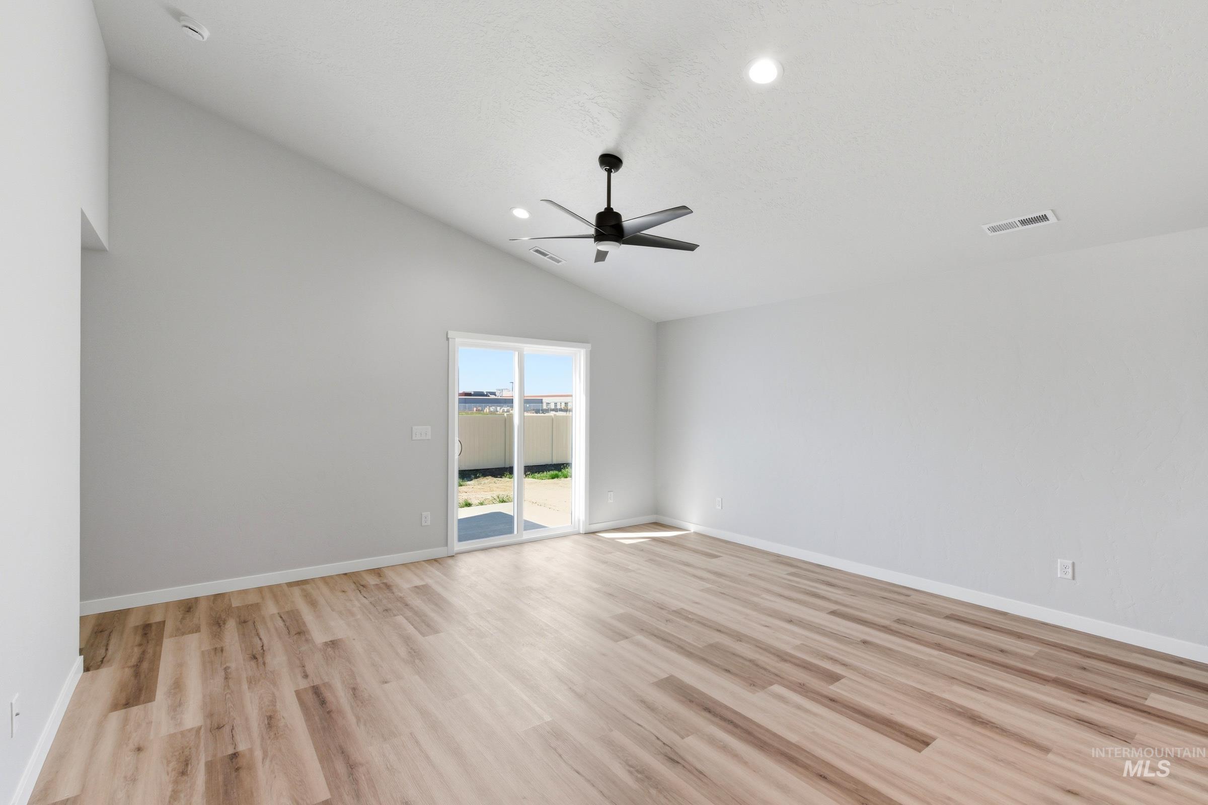 299 N Tideberry Ave, Kuna, Idaho 83634, 3 Bedrooms, 2 Bathrooms, Residential For Sale, Price $419,990,MLS 98992494