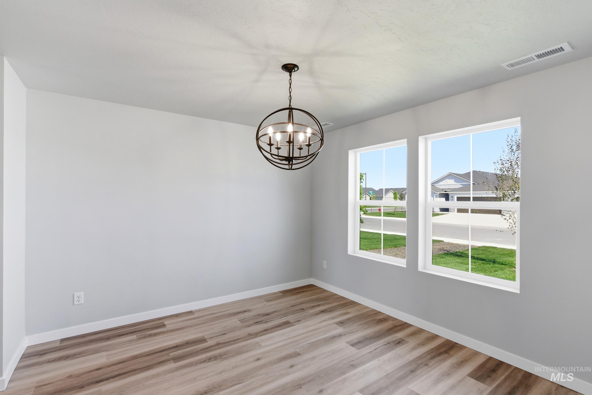 299 N Tideberry Ave, Kuna, Idaho 83634, 3 Bedrooms, 2 Bathrooms, Residential For Sale, Price $419,990,MLS 98992494