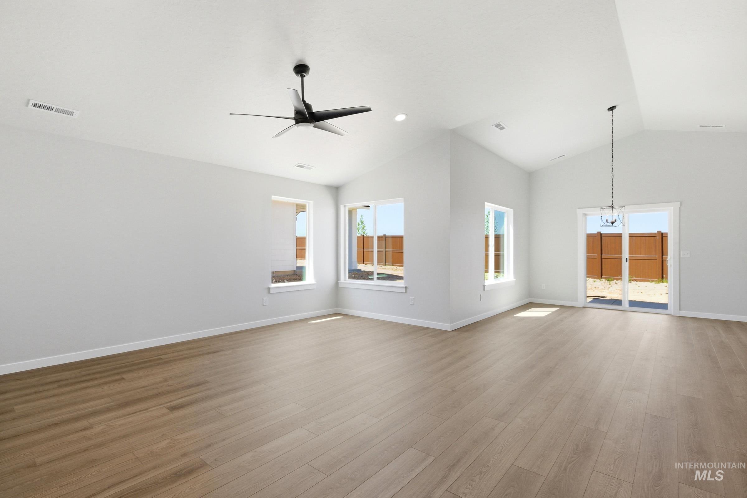 1184 W Jasper St, Meridian, Idaho 83642, 4 Bedrooms, 2 Bathrooms, Residential For Sale, Price $509,990,MLS 98992495