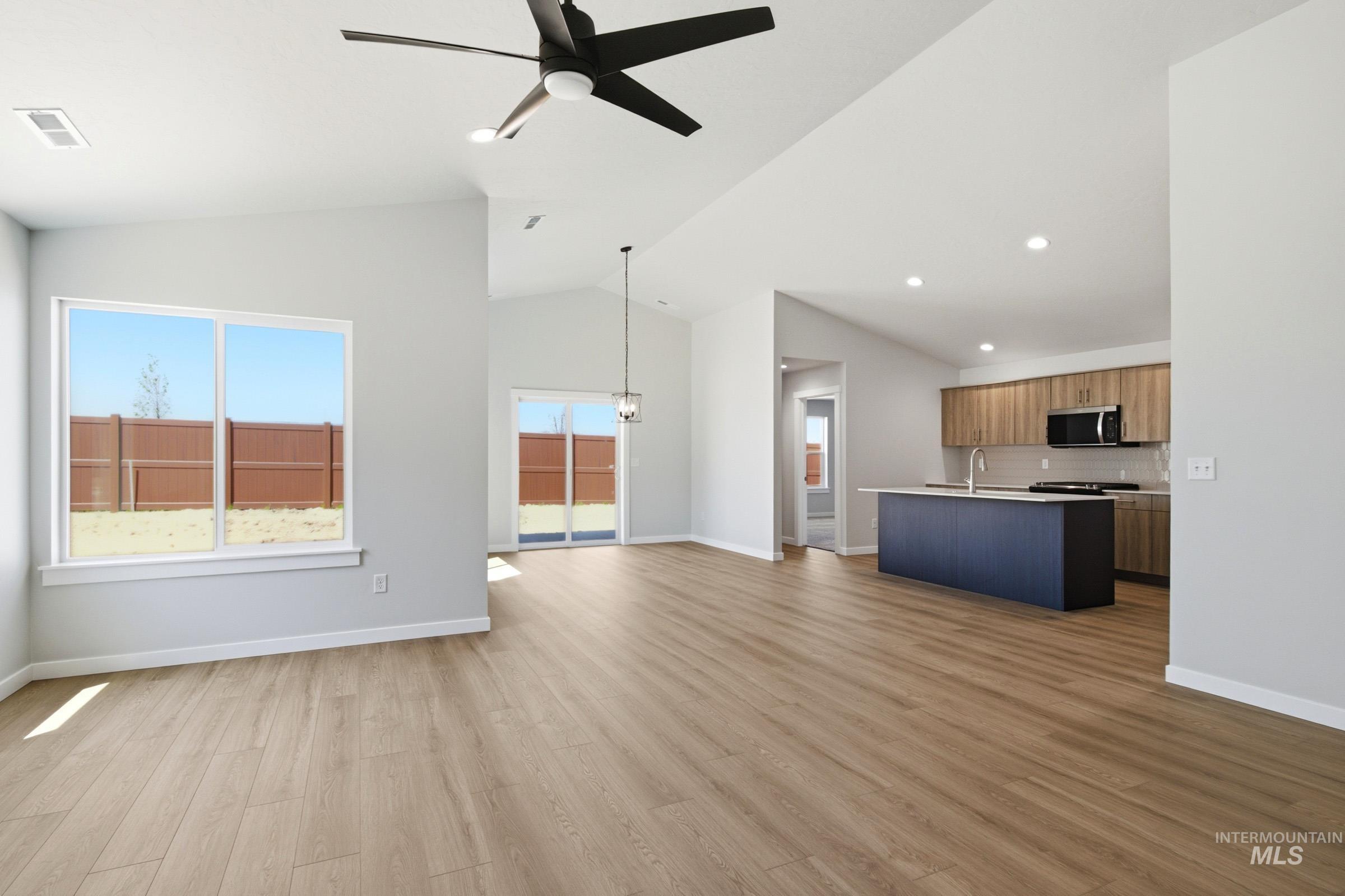 1184 W Jasper St, Meridian, Idaho 83642, 4 Bedrooms, 2 Bathrooms, Residential For Sale, Price $509,990,MLS 98992495