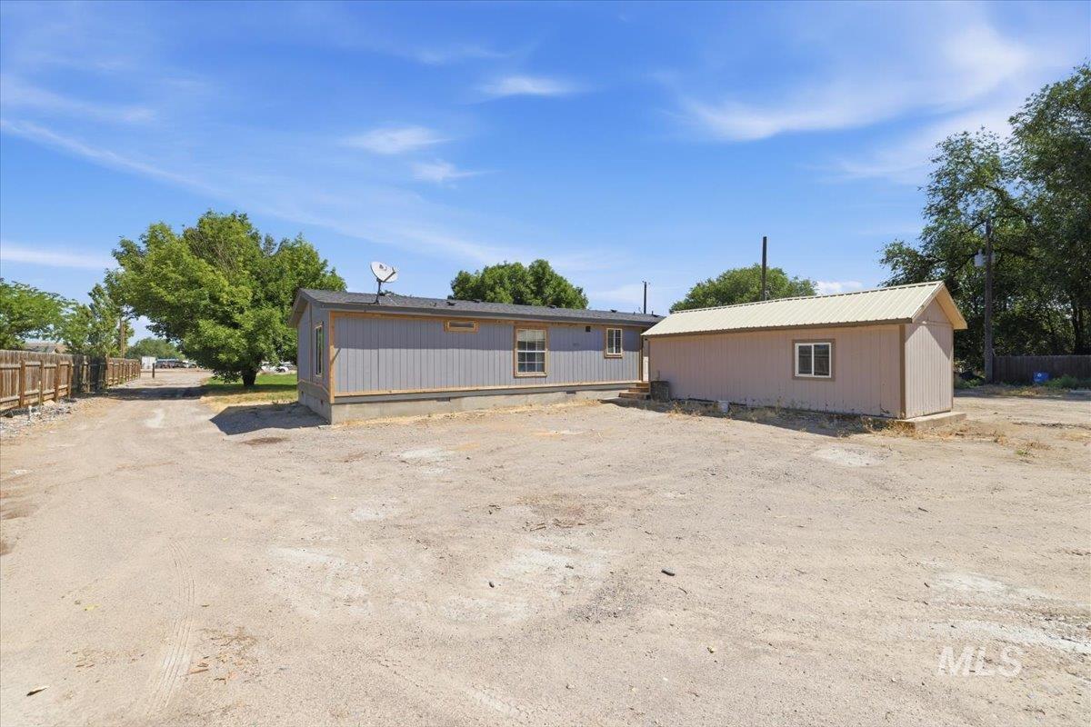 3065 Pioneer Rd, Homedale, Idaho 83628, 3 Bedrooms, 2 Bathrooms, Residential For Sale, Price $429,900,MLS 98992497
