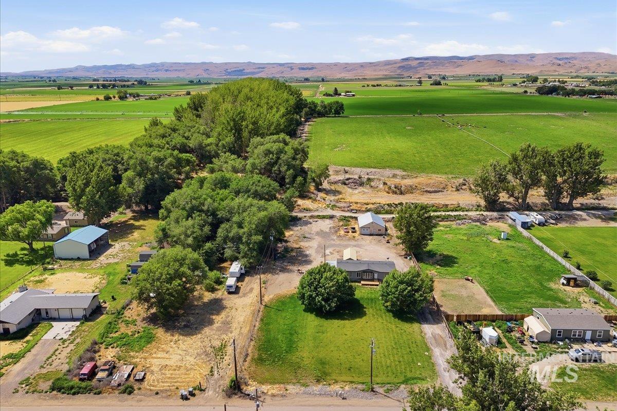 3065 Pioneer Rd, Homedale, Idaho 83628, 3 Bedrooms, 2 Bathrooms, Residential For Sale, Price $429,900,MLS 98992497