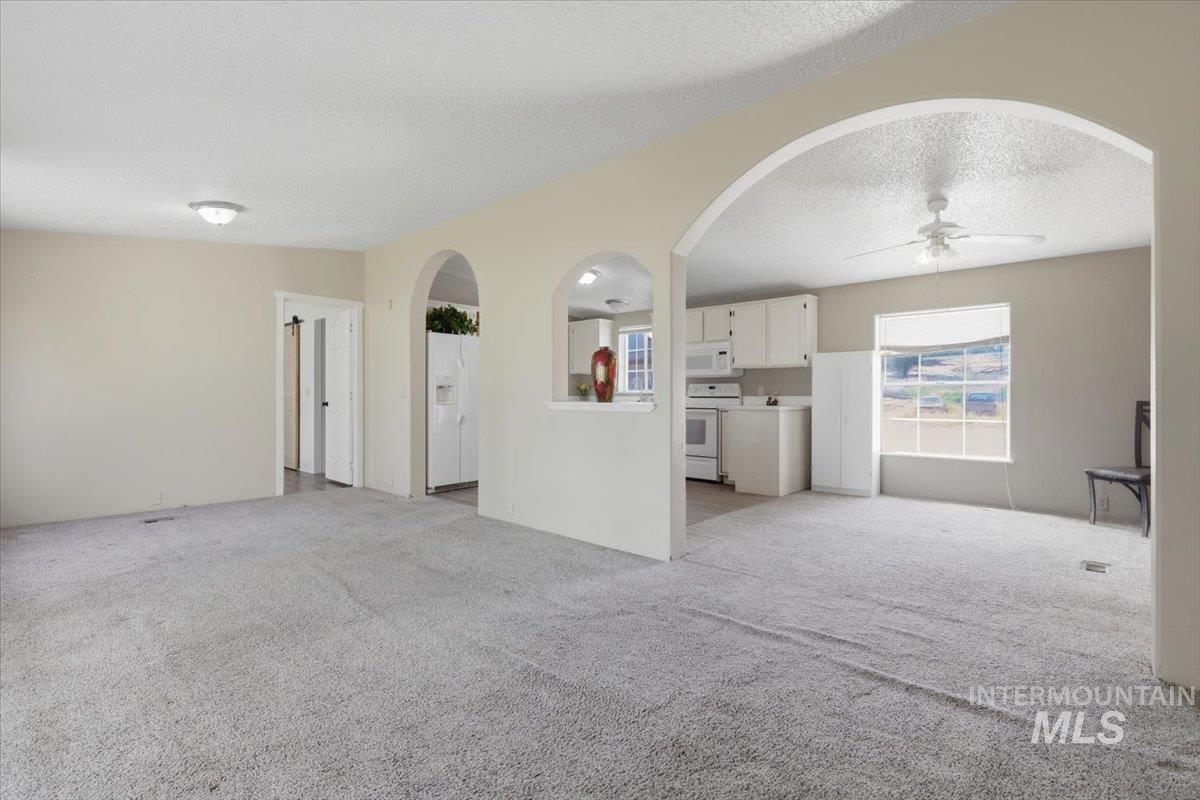 3065 Pioneer Rd, Homedale, Idaho 83628, 3 Bedrooms, 2 Bathrooms, Residential For Sale, Price $429,900,MLS 98992497