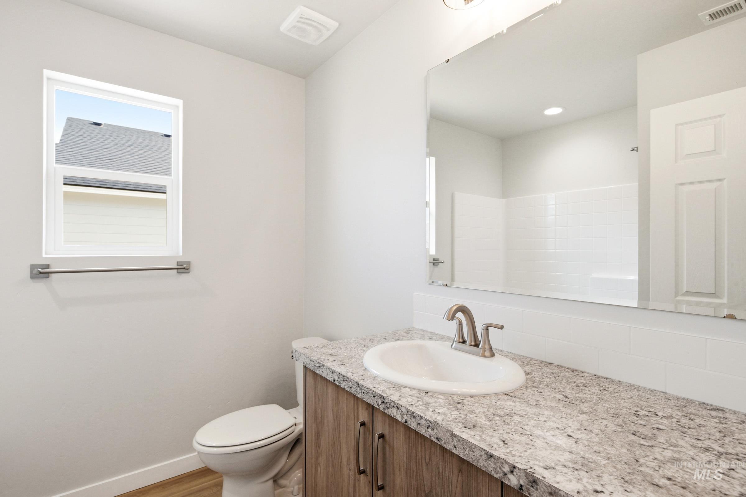 3849 E White Plains St, Nampa, Idaho 83686, 4 Bedrooms, 2 Bathrooms, Residential For Sale, Price $479,990, 98992503
