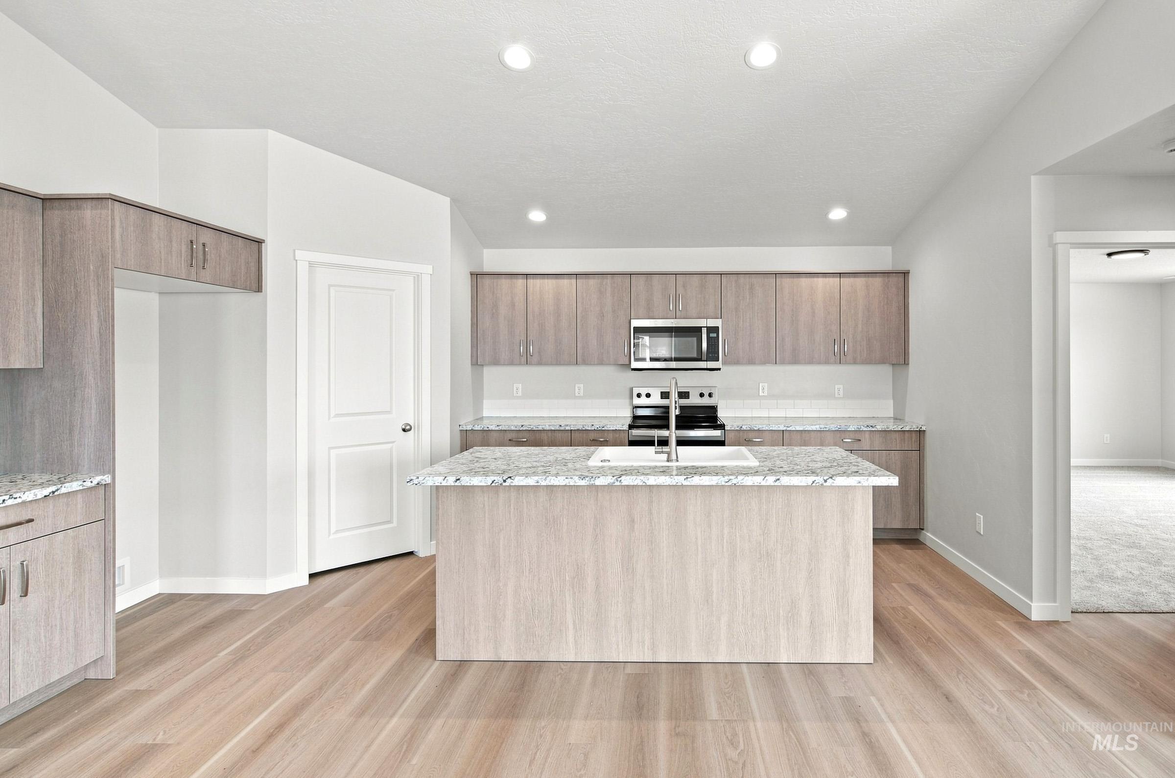 3849 E White Plains St, Nampa, Idaho 83686, 4 Bedrooms, 2 Bathrooms, Residential For Sale, Price $479,990,MLS 98992503