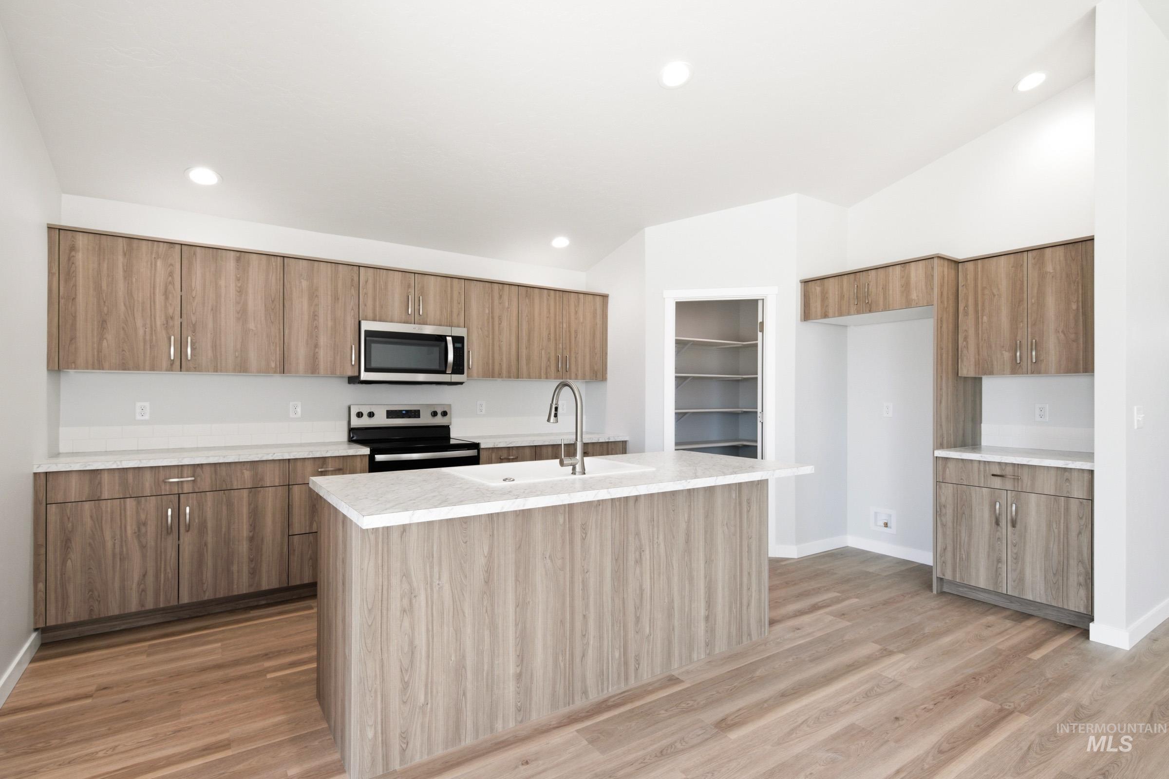 3849 E White Plains St, Nampa, Idaho 83686, 4 Bedrooms, 2 Bathrooms, Residential For Sale, Price $479,990, 98992503
