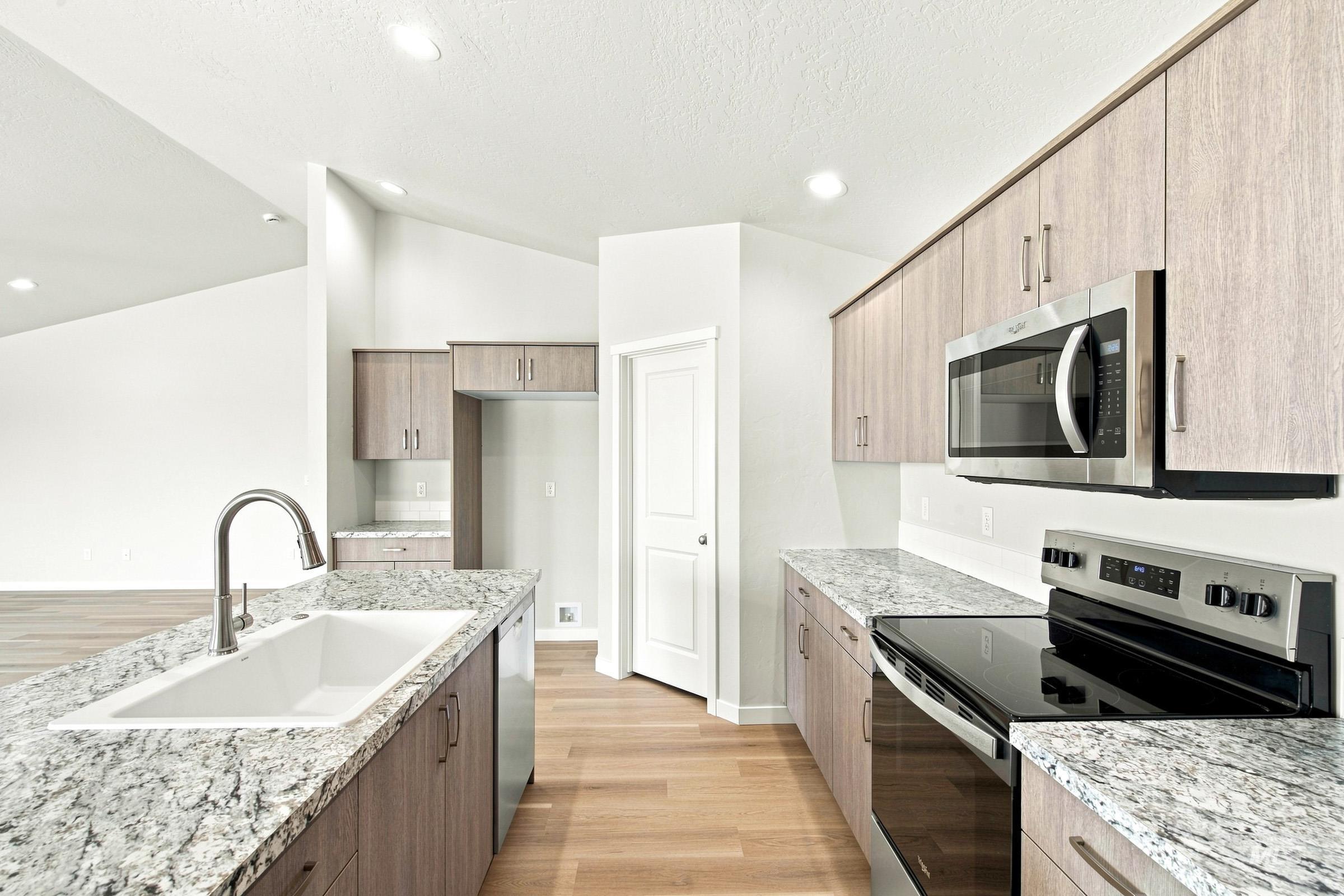 3849 E White Plains St, Nampa, Idaho 83686, 4 Bedrooms, 2 Bathrooms, Residential For Sale, Price $479,990,MLS 98992503