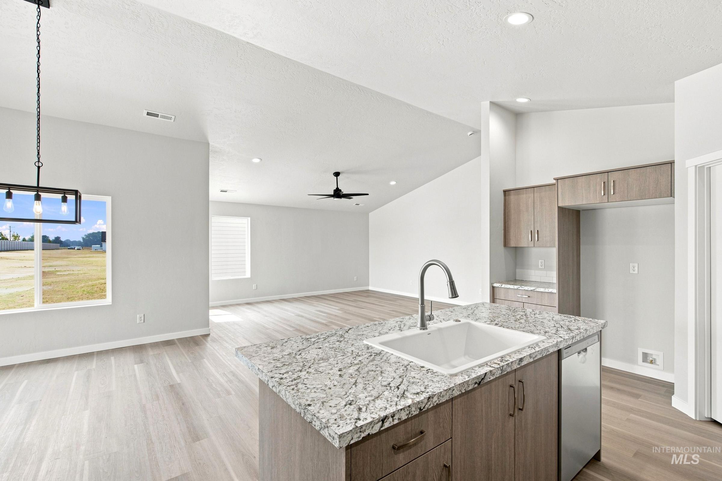 3849 E White Plains St, Nampa, Idaho 83686, 4 Bedrooms, 2 Bathrooms, Residential For Sale, Price $479,990,MLS 98992503