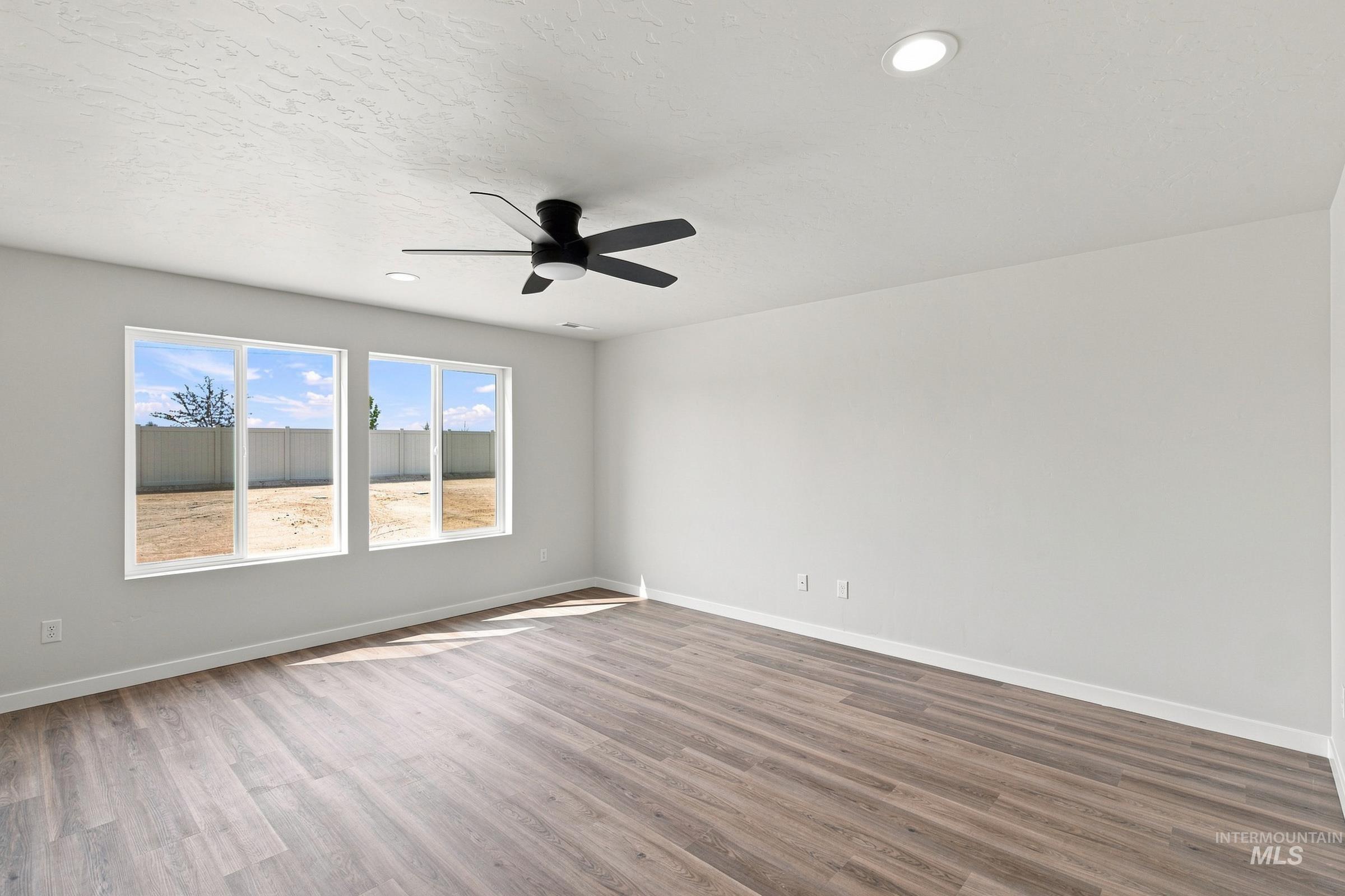 3813 E White Plains St, Nampa, Idaho 83686, 4 Bedrooms, 2.5 Bathrooms, Residential For Sale, Price $494,990,MLS 98992504