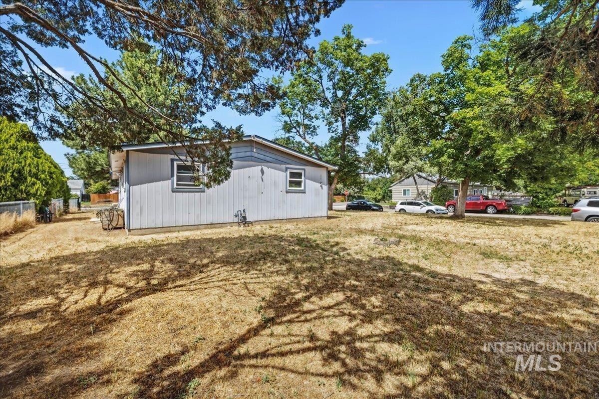 2203 S Colorado Ave, Boise, Idaho 83706, 4 Bedrooms, 2 Bathrooms, Residential For Sale, Price $464,900, 98992506