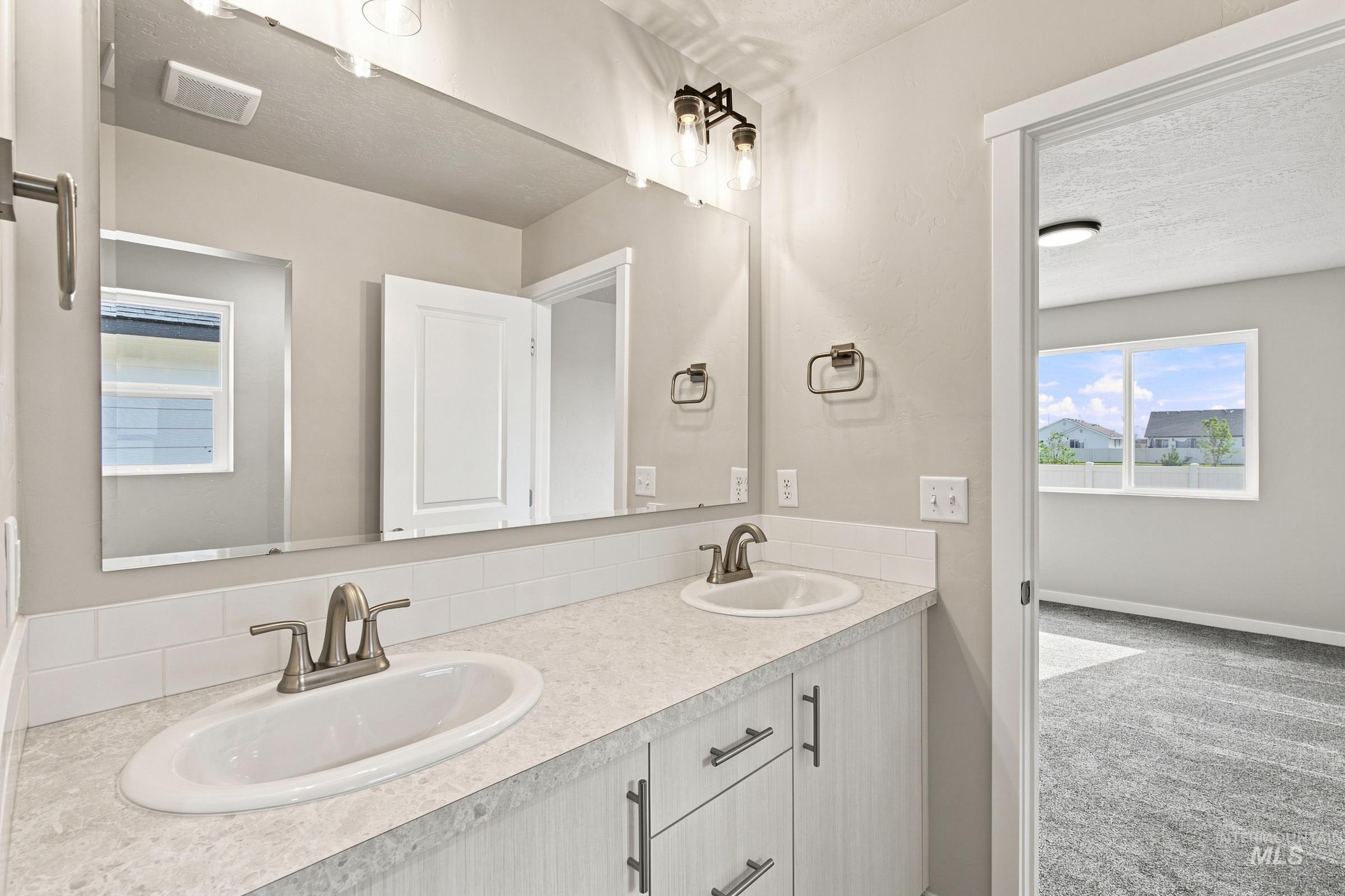 4558 S Amsterdam Ave, Nampa, Idaho 83686, 3 Bedrooms, 2 Bathrooms, Residential For Sale, Price $439,990,MLS 98992507