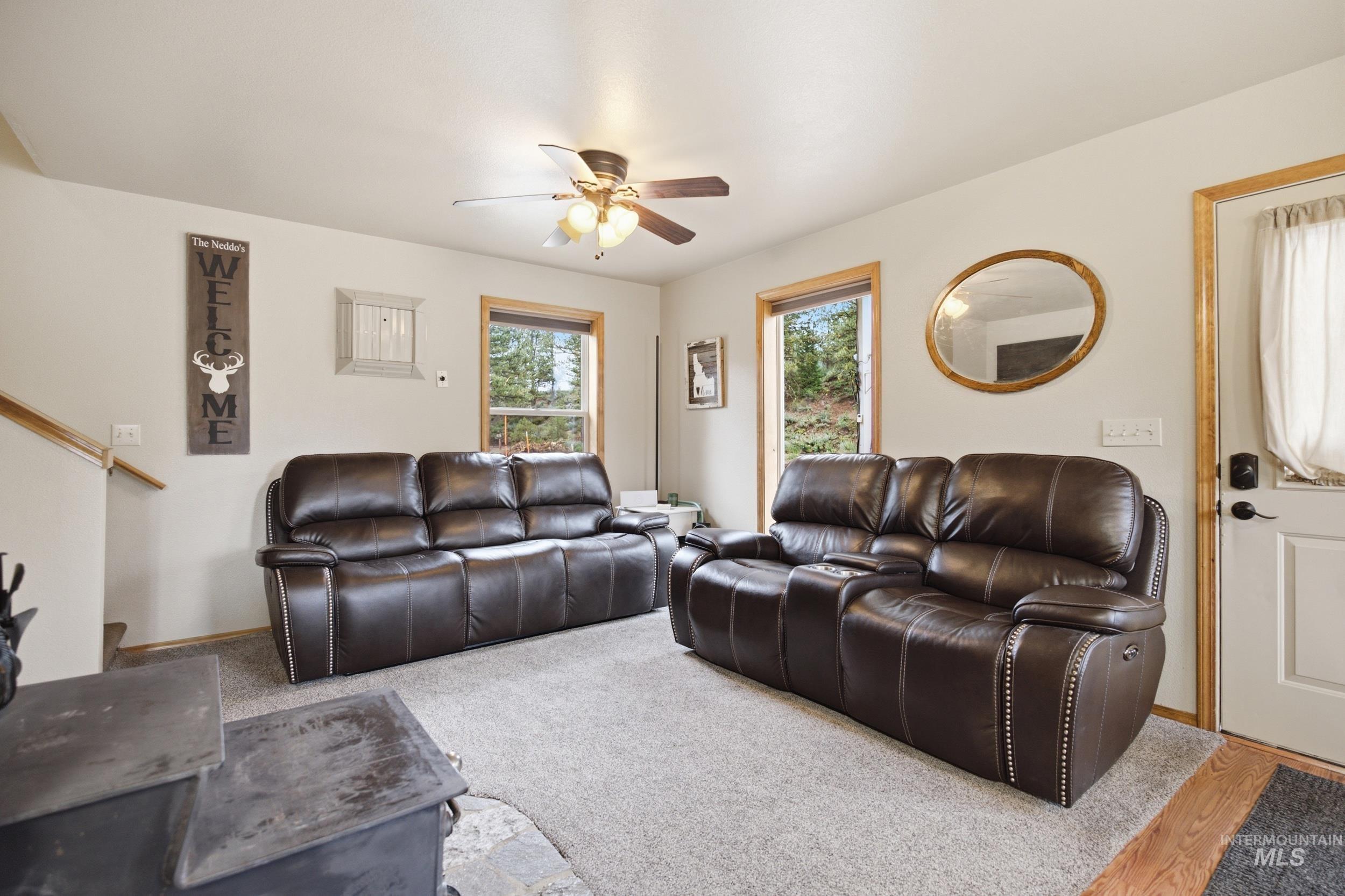 3980 N Pine Featherville Rd, Mountain Home, Idaho 83647, 3 Bedrooms, 1.5 Bathrooms, Residential For Sale, Price $800,000, 98992515
