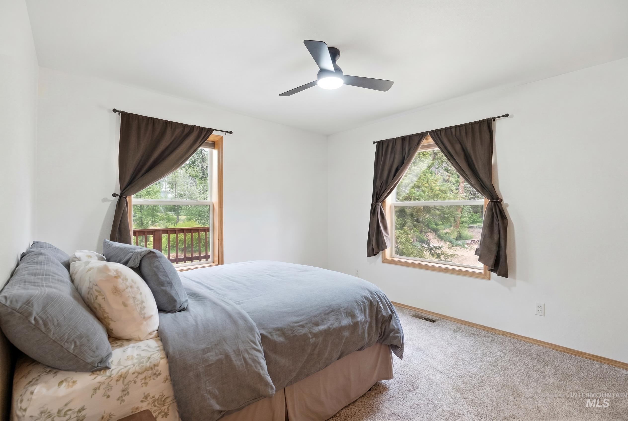 3980 N Pine Featherville Rd, Mountain Home, Idaho 83647, 3 Bedrooms, 1.5 Bathrooms, Residential For Sale, Price $800,000, 98992515