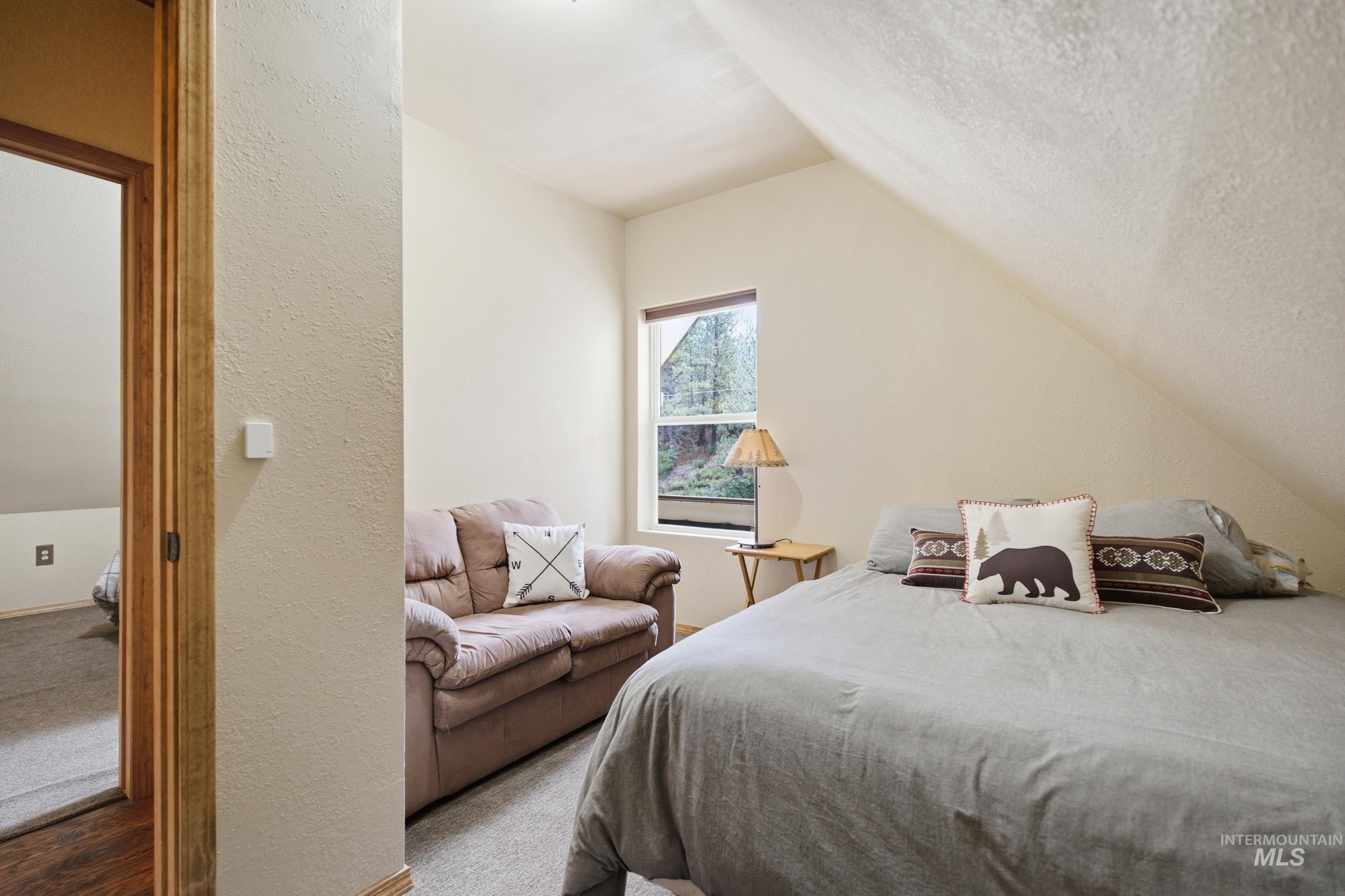 3980 N Pine Featherville Rd, Mountain Home, Idaho 83647, 3 Bedrooms, 1.5 Bathrooms, Residential For Sale, Price $800,000, 98992515