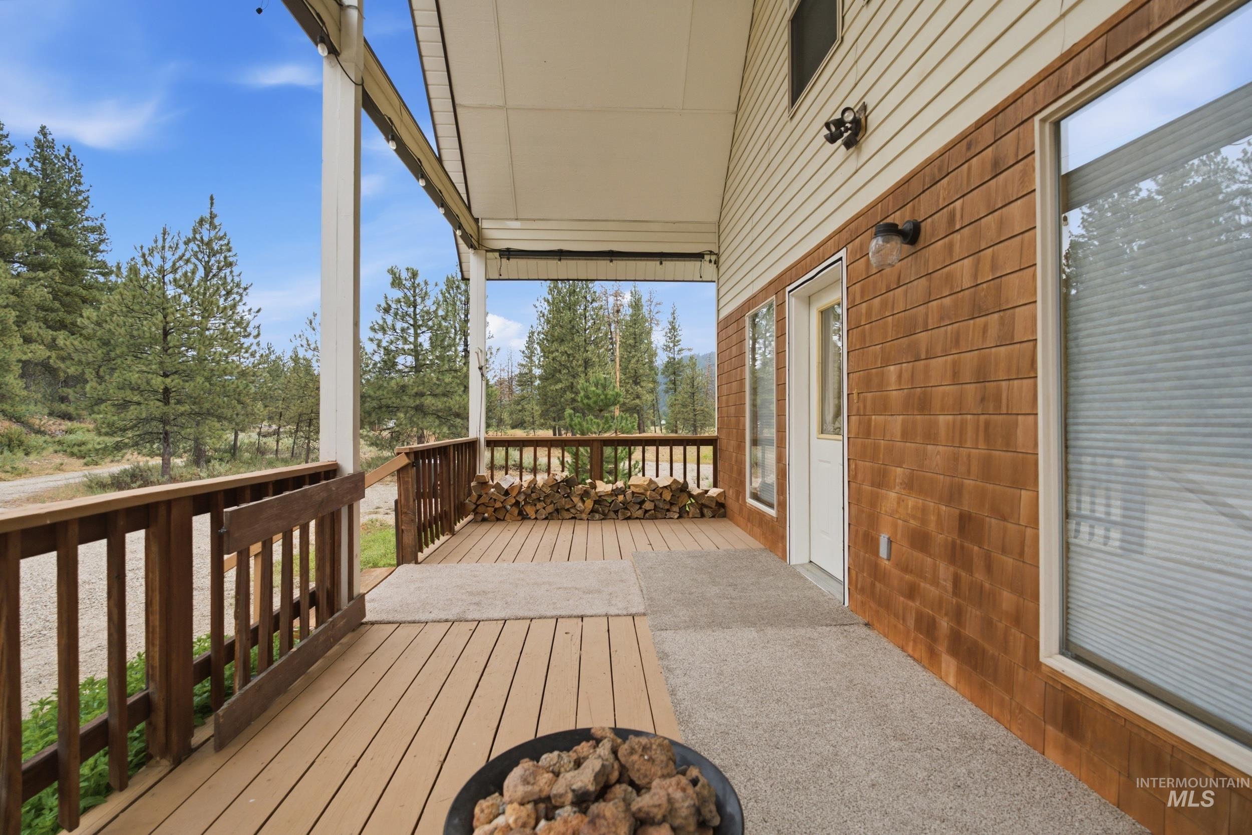 3980 N Pine Featherville Rd, Mountain Home, Idaho 83647, 3 Bedrooms, 1.5 Bathrooms, Residential For Sale, Price $800,000, 98992515