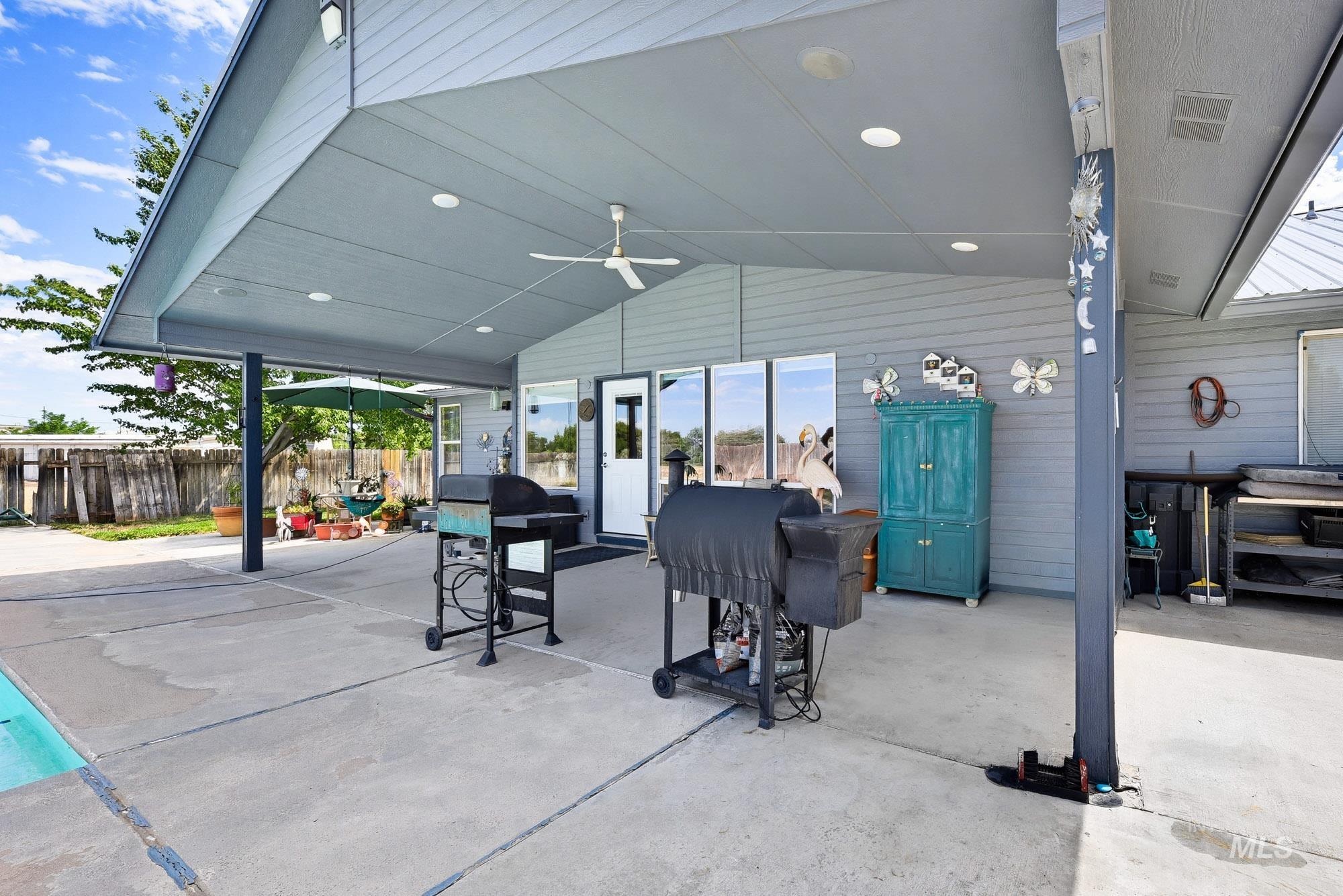 1299 N Black Cat Rd, Meridian, Idaho 83642, 4 Bedrooms, 2 Bathrooms, Residential For Sale, Price $1,585,000, 98992518