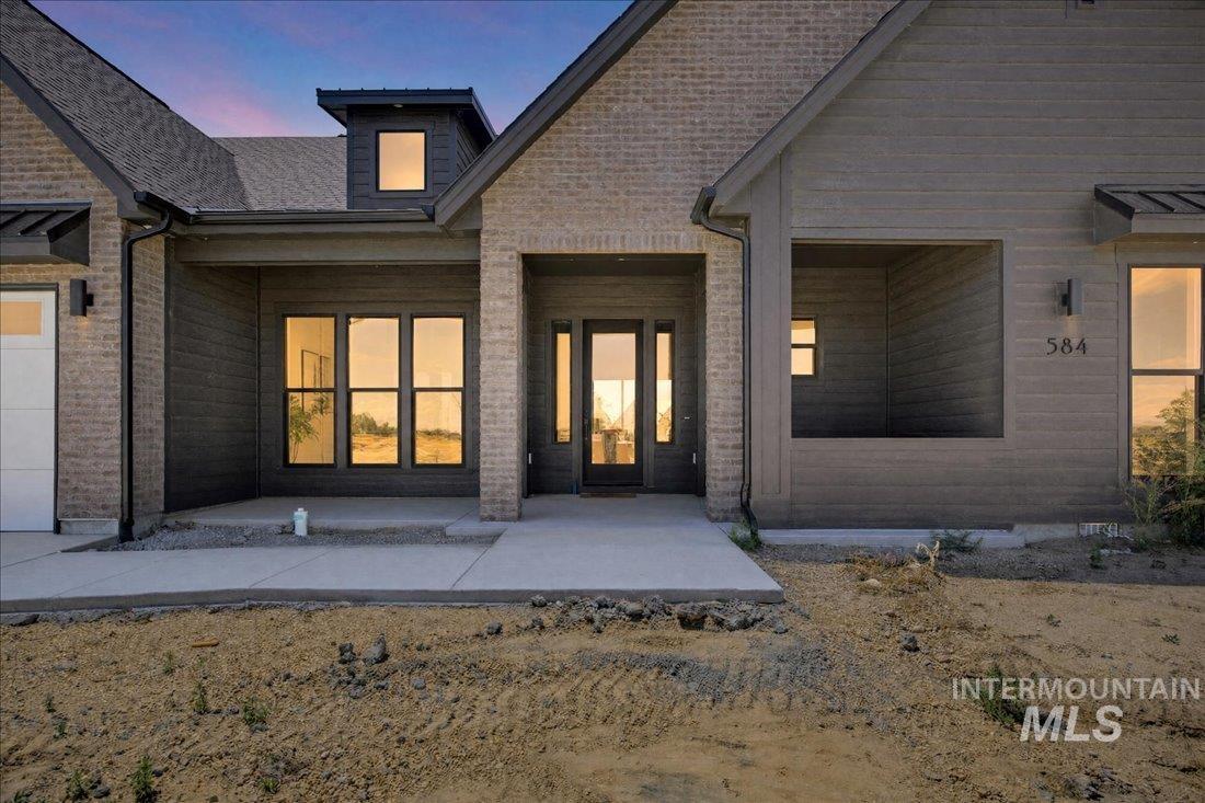 584 Founder Ave., Middleton, Idaho 83644, 4 Bedrooms, 2.5 Bathrooms, Residential For Sale, Price $1,279,900, 98992519