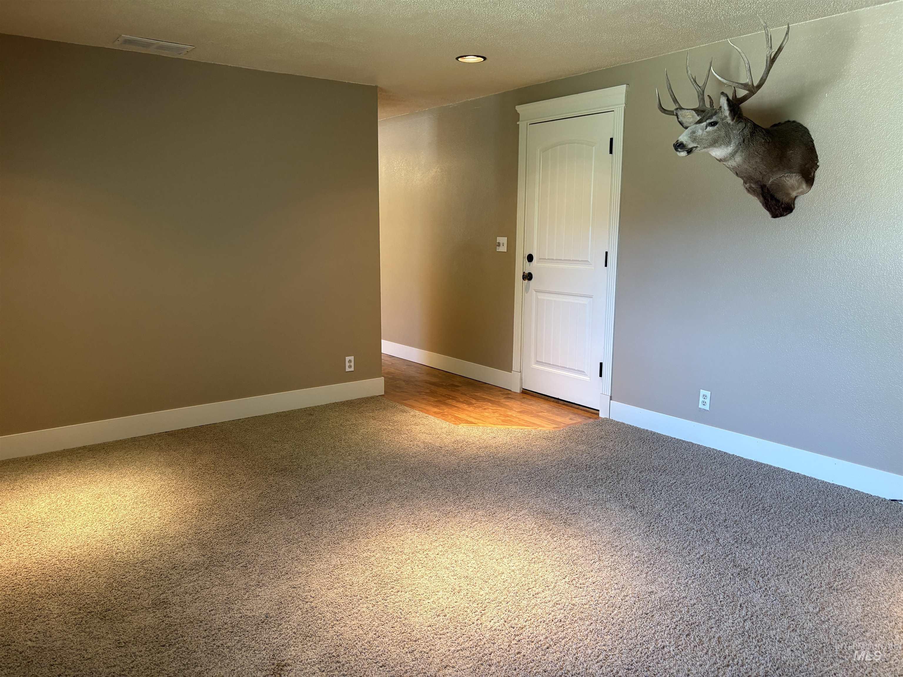 513 Ridge Way, Ontario, Oregon 97914, 3 Bedrooms, 2 Bathrooms, Residential For Sale, Price $399,000, 98992524