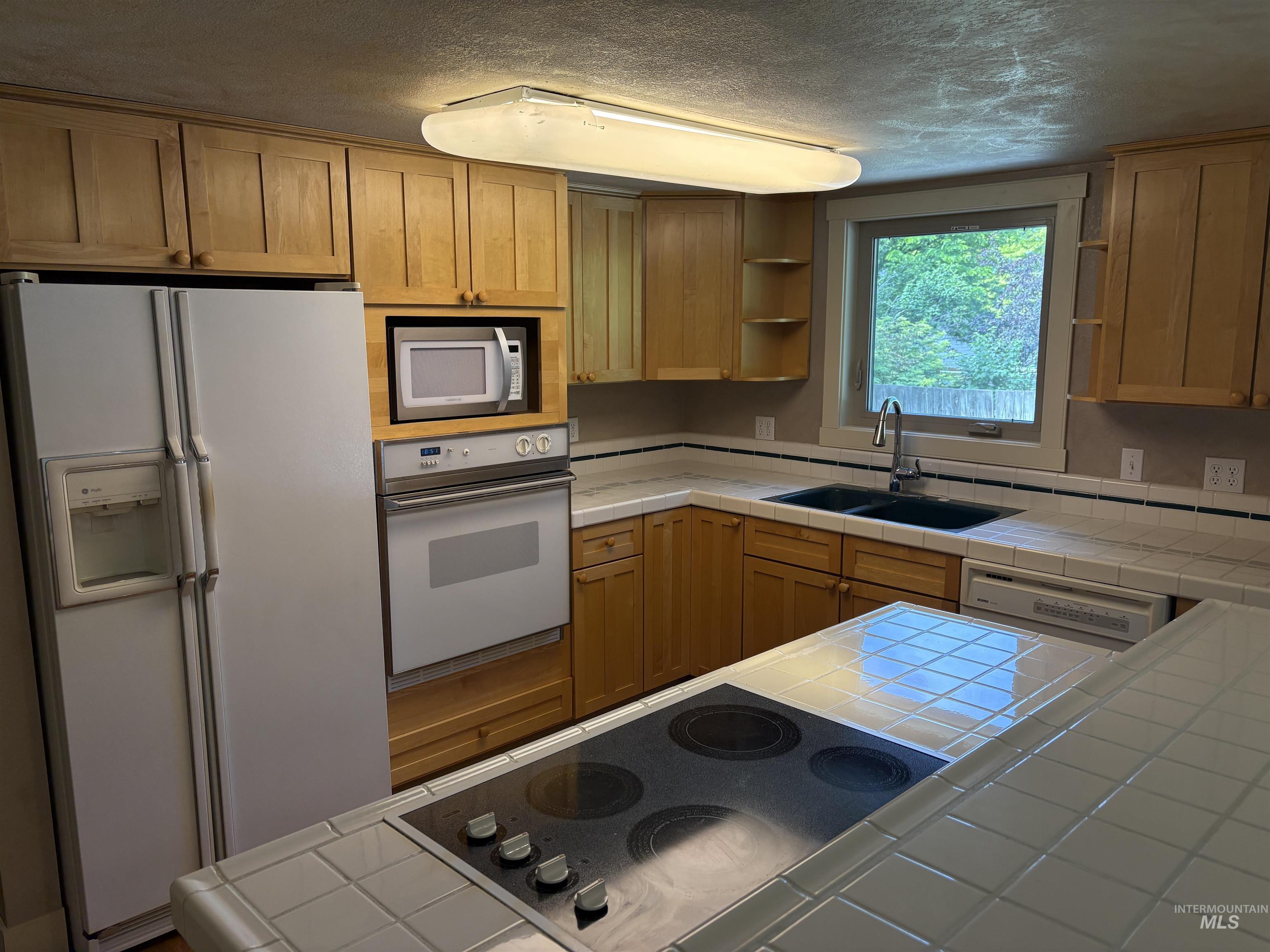513 Ridge Way, Ontario, Oregon 97914, 3 Bedrooms, 2 Bathrooms, Residential For Sale, Price $399,000, 98992524