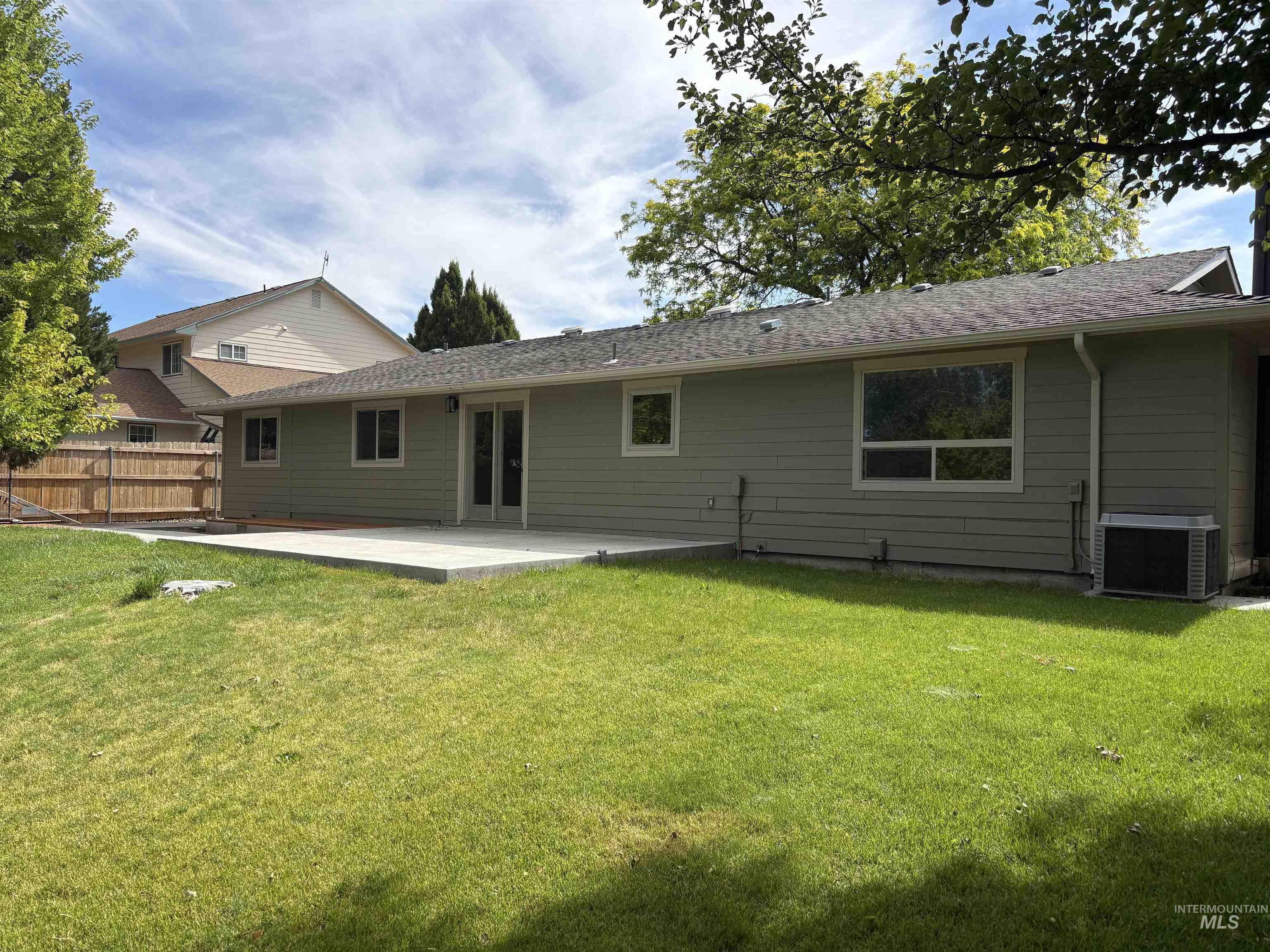513 Ridge Way, Ontario, Oregon 97914, 3 Bedrooms, 2 Bathrooms, Residential For Sale, Price $399,000, 98992524