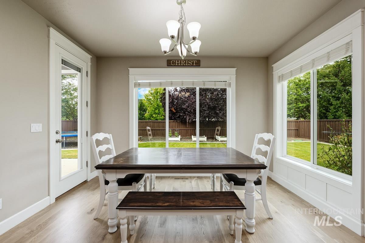 5855 N Channing Way, Meridian, Idaho 83646, 5 Bedrooms, 3 Bathrooms, Residential For Sale, Price $799,900, 98992527